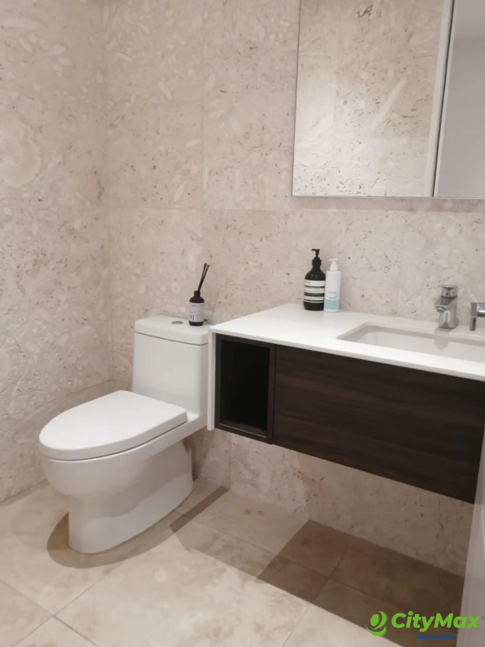 Pent House amueblado en venta lindas vistas zona 15  - foto 27