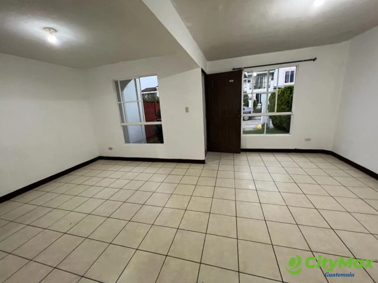 Casa En Venta En Alameda de Santa Clara Villa Nueva - foto 5