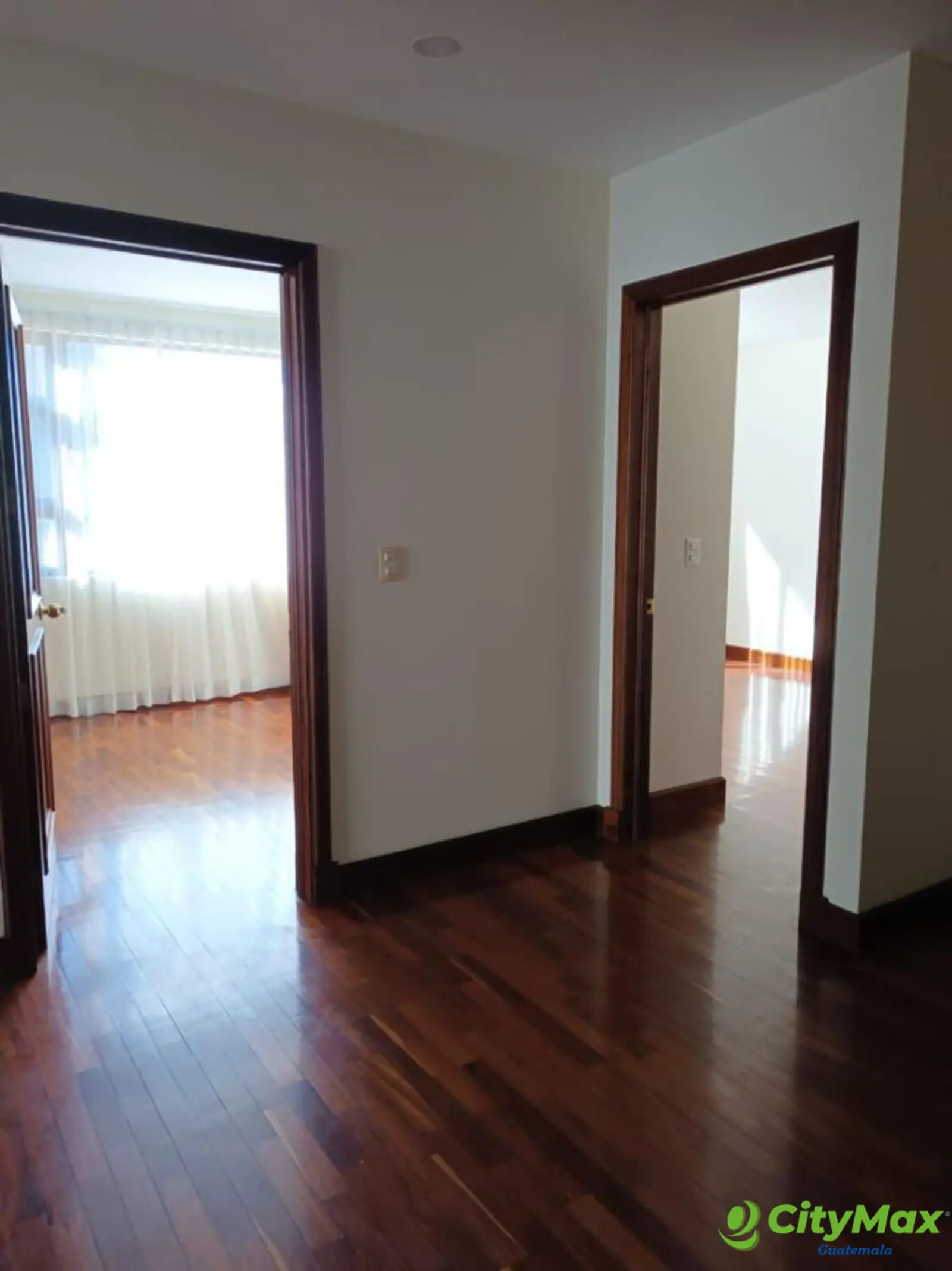 Apartamento En Renta en Zona 10 Altos De Santa Clara - foto 7
