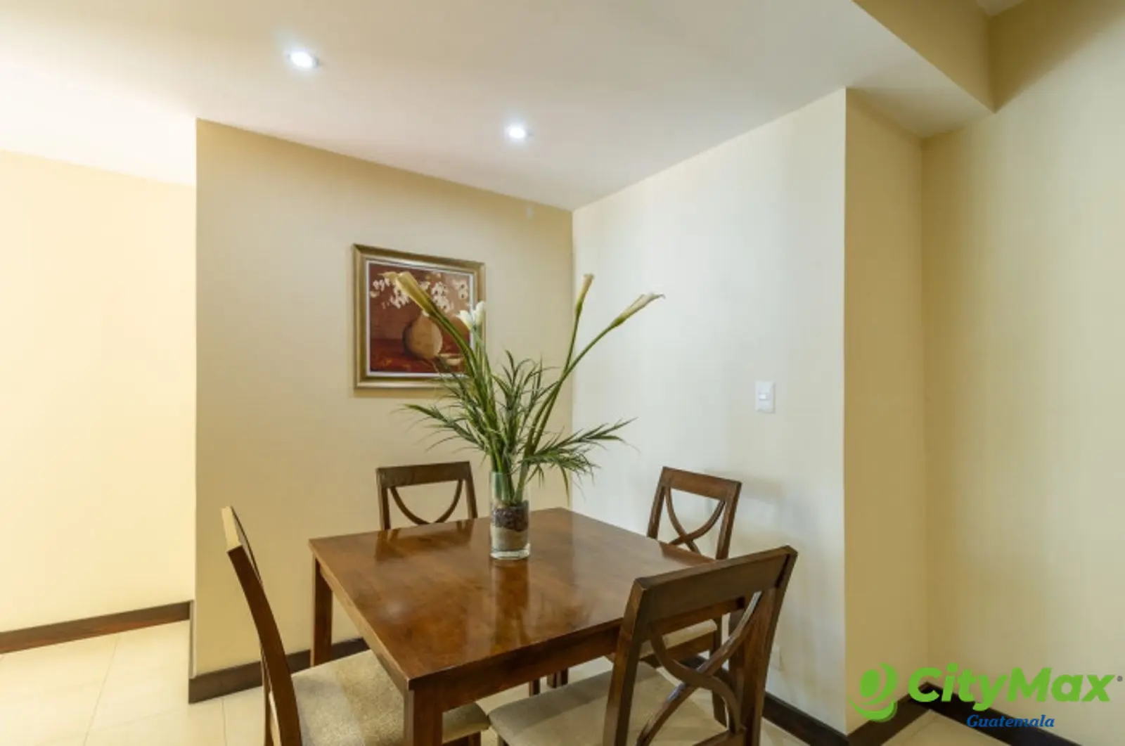 En Alquiler Apartamento amueblado en Zona 14 - foto 5