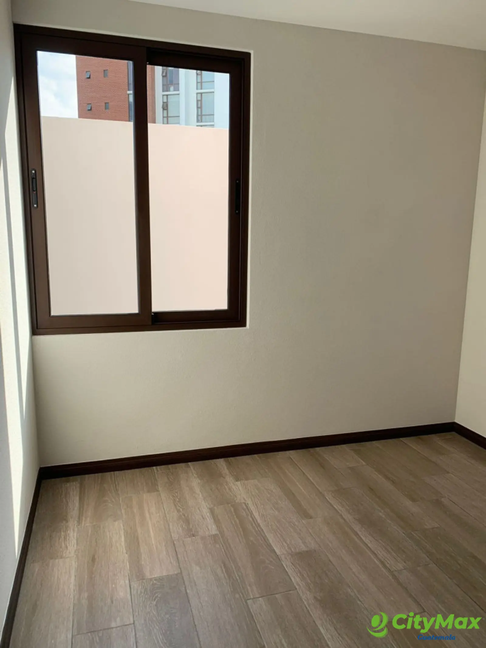En venta apartamento San Isidro 20-21 Zona 16 - foto 12