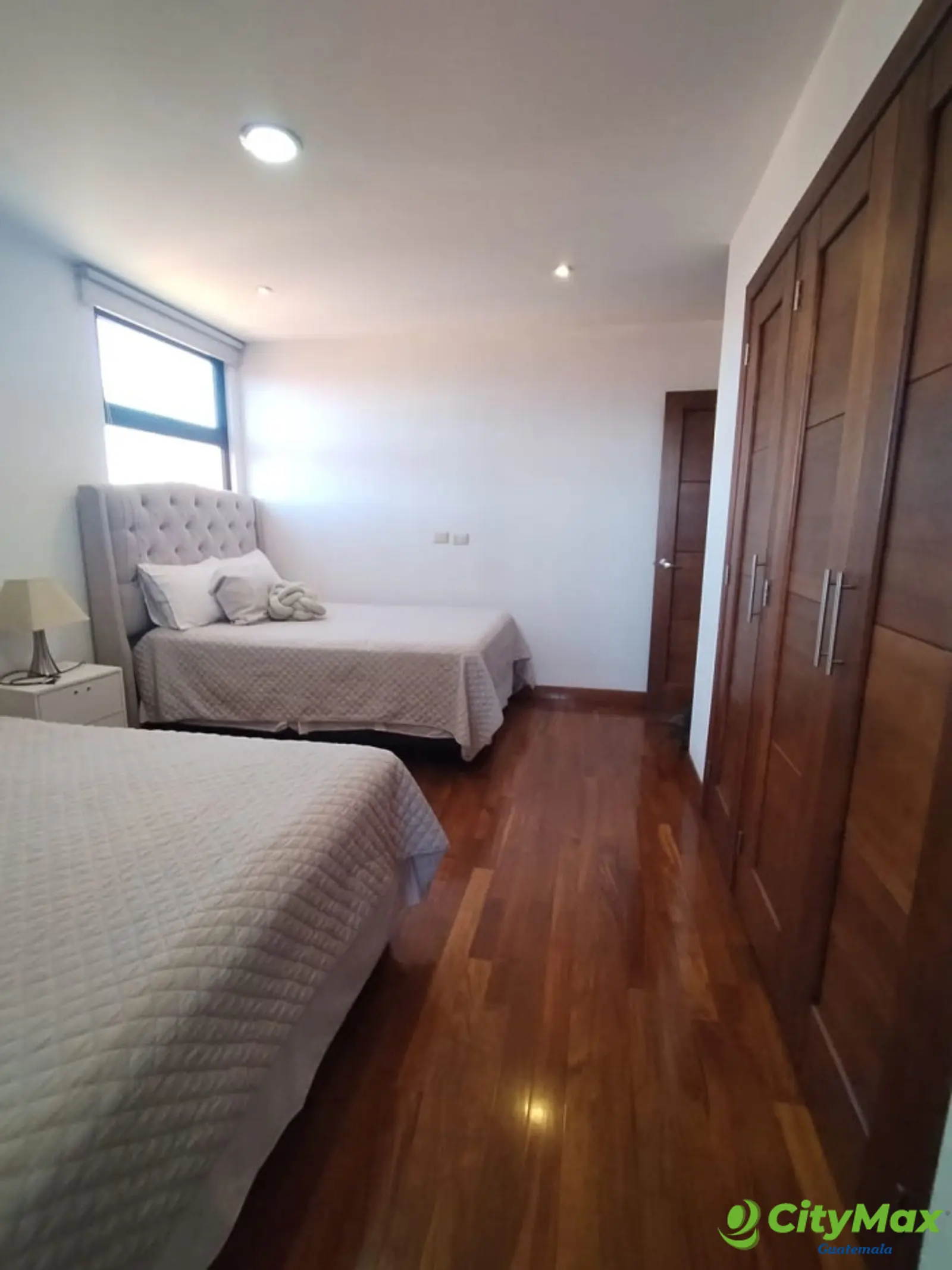 En venta Penthouse zona 10 Guatemala - foto 27