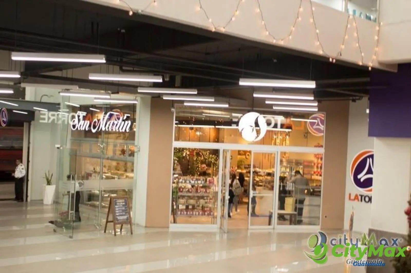 Local comercial en renta Centro San Juan zona 7 - foto 3