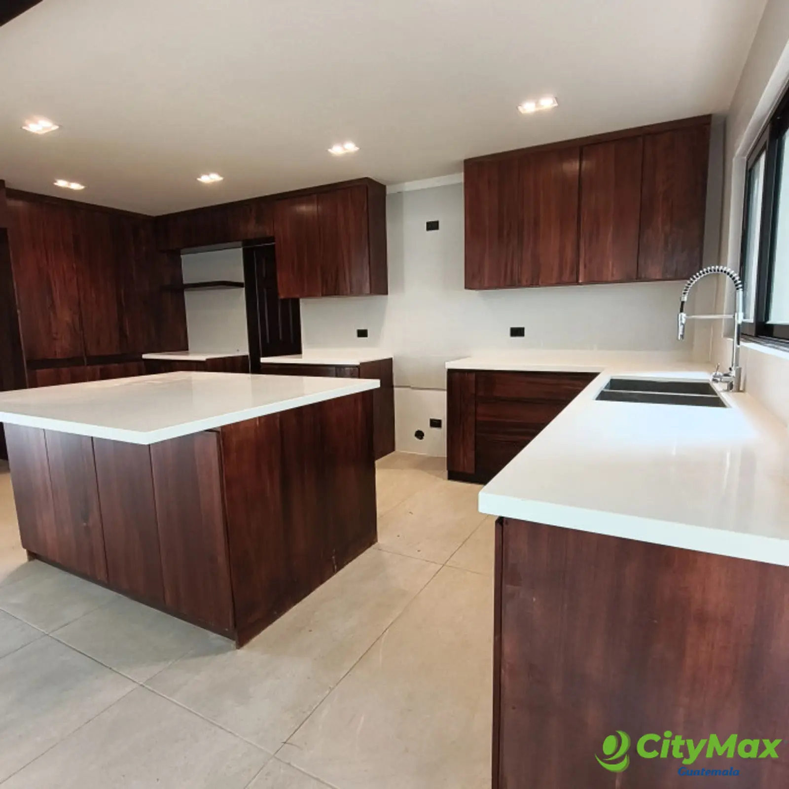 Espectacular Casa en Venta San Lucas Sacatepequez - foto 5