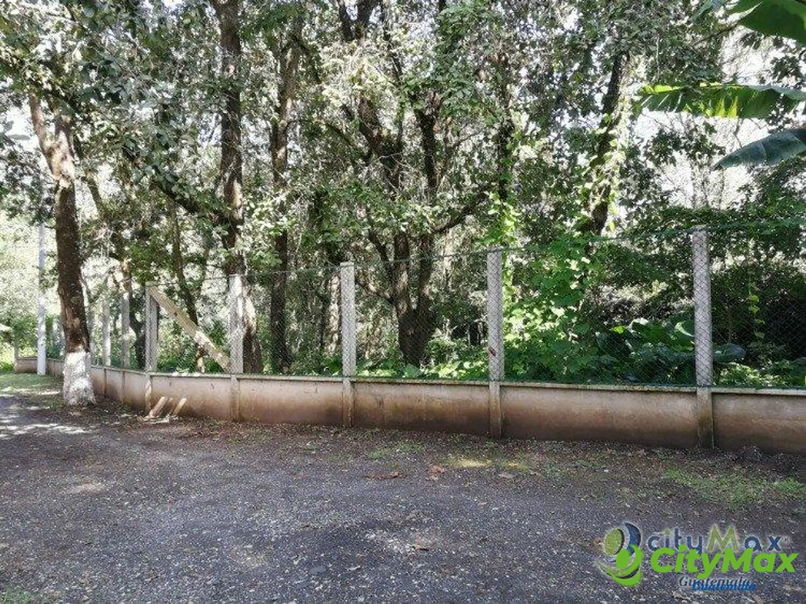 Terreno residencial en venta en Los Pinos Mixco zona 7 - foto 6