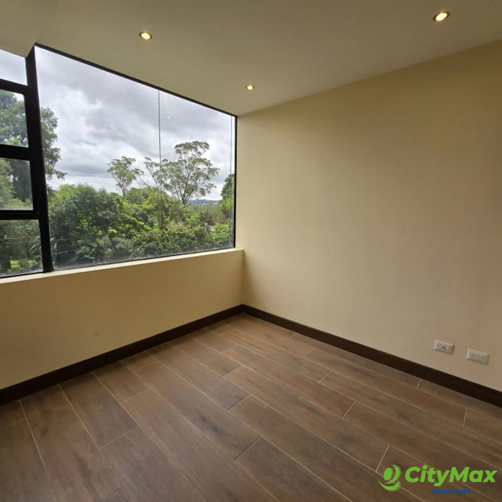 En venta apartamento en Oakland zona 10 Guatemala - foto 22