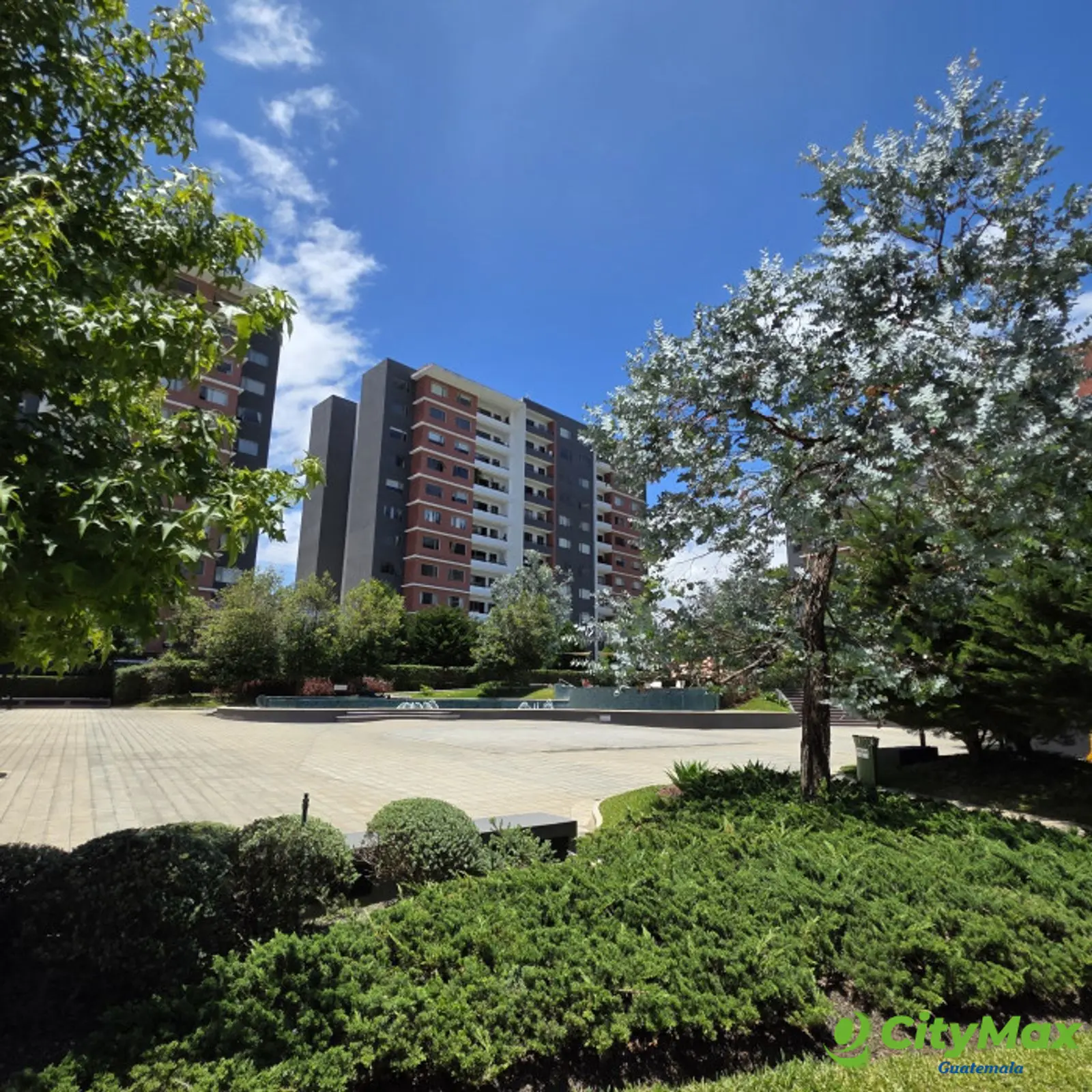 Apartamento con jardin en Venta Zona 14 La Villa - foto 4