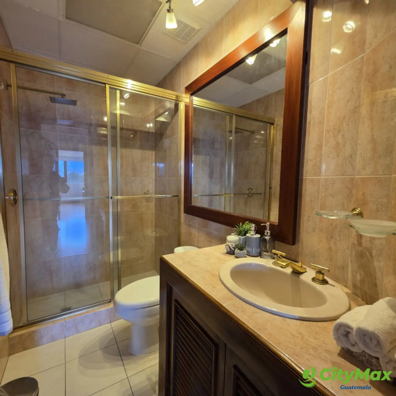Apartamento amueblado en alquiler zona 14 - foto 22