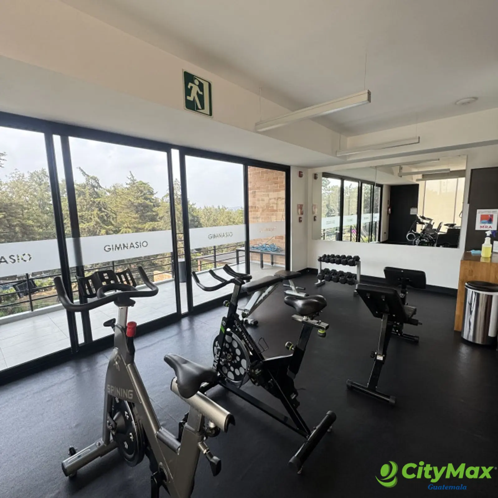 Apartamento en Venta y Renta Mira zona 10 Guatemala - foto 3
