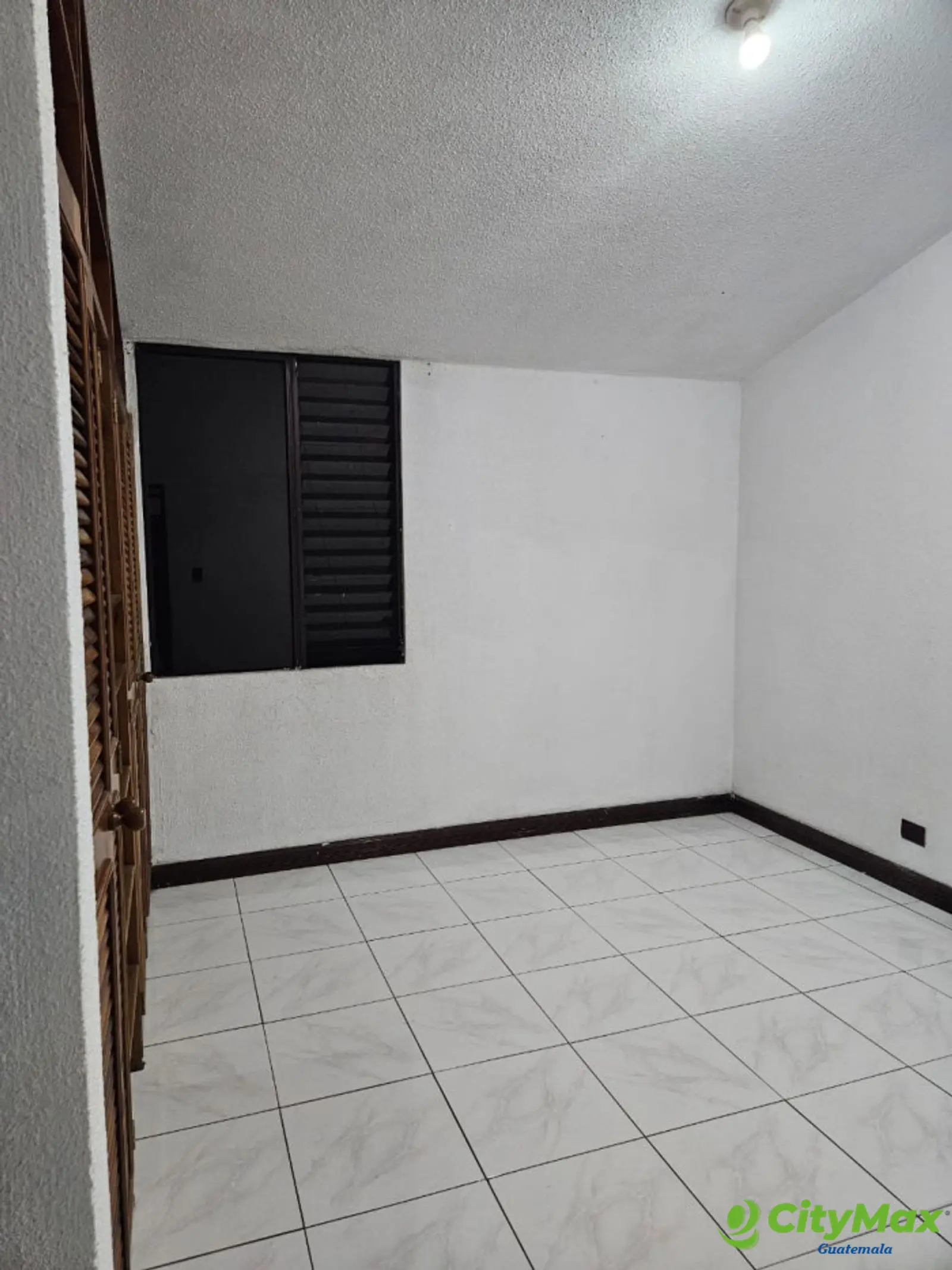 Casa en alquiler en zona 11 las charcas Guatemala - foto 12