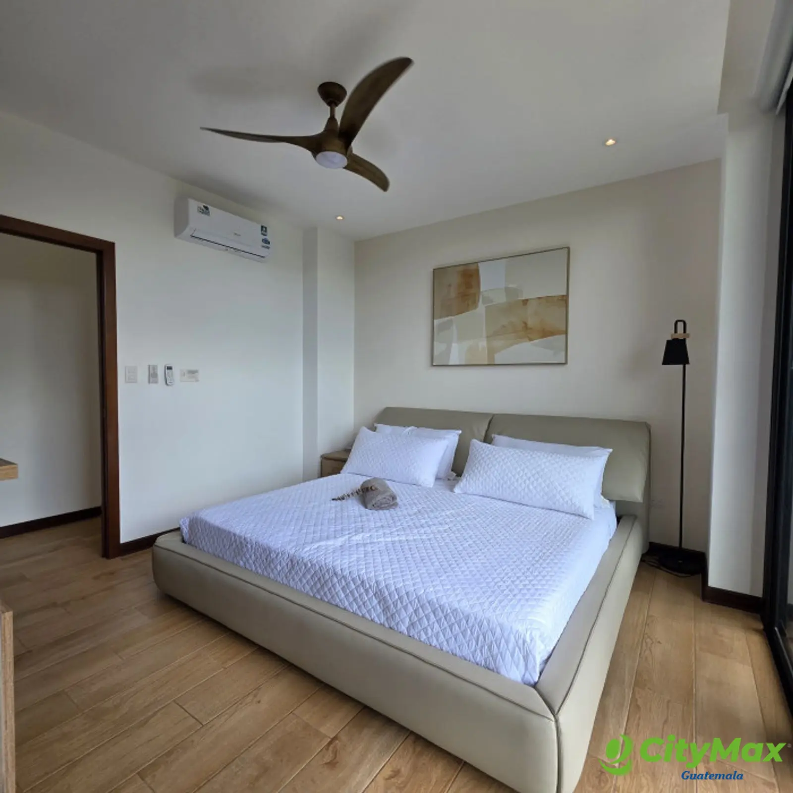 Exclusiva Casa en Venta en Laguna El Pino Santa Rosa - foto 15