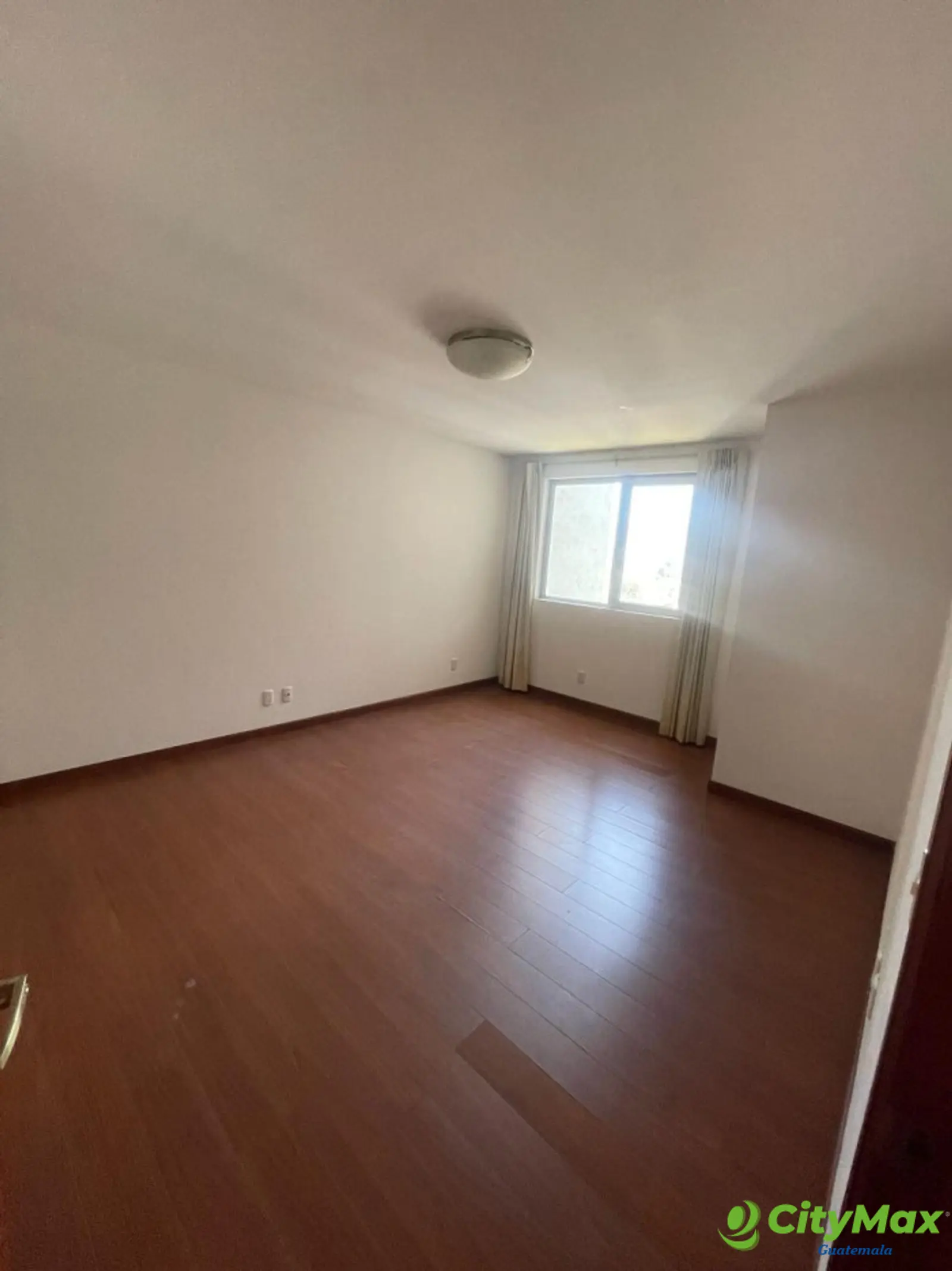 Renta de Apartamento en Zona 15 - foto 12