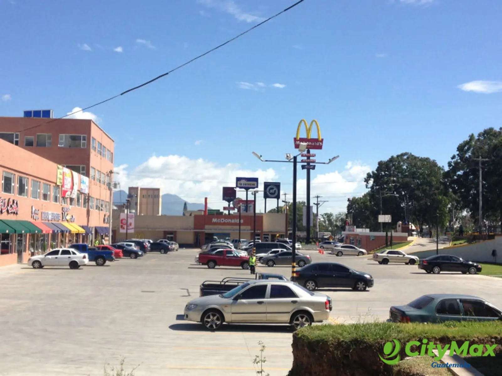 Local comercial en renta en Avenida Petapa Zona 12 - foto 2