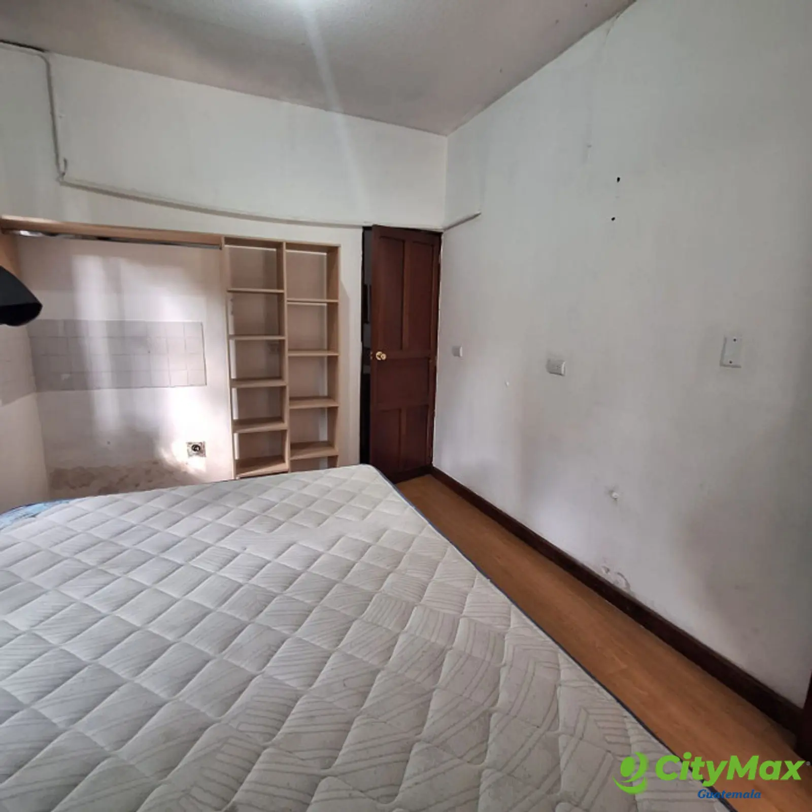 Apartamento amueblado en renta en Santa Elisa Zona 12 - foto 3