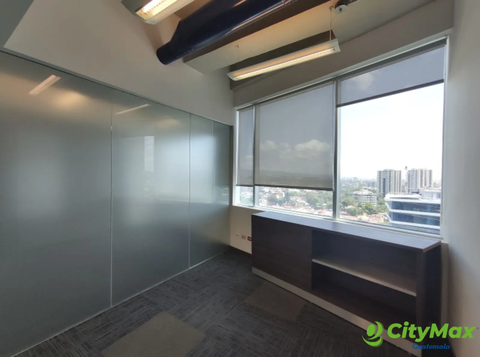 En VENTA OFICINA en Zona Pradera zona 10 Guatemala - foto 21