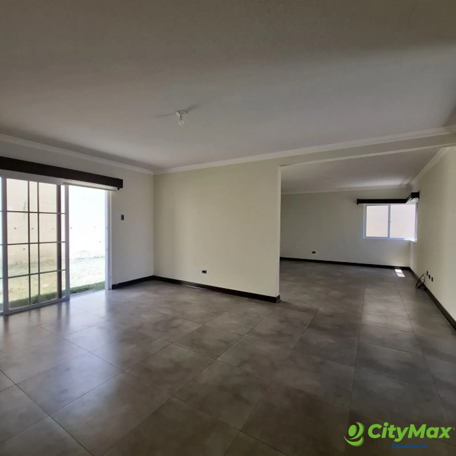 En venta casa de 4 habitaciones en Cañadas del Encinal - foto 6