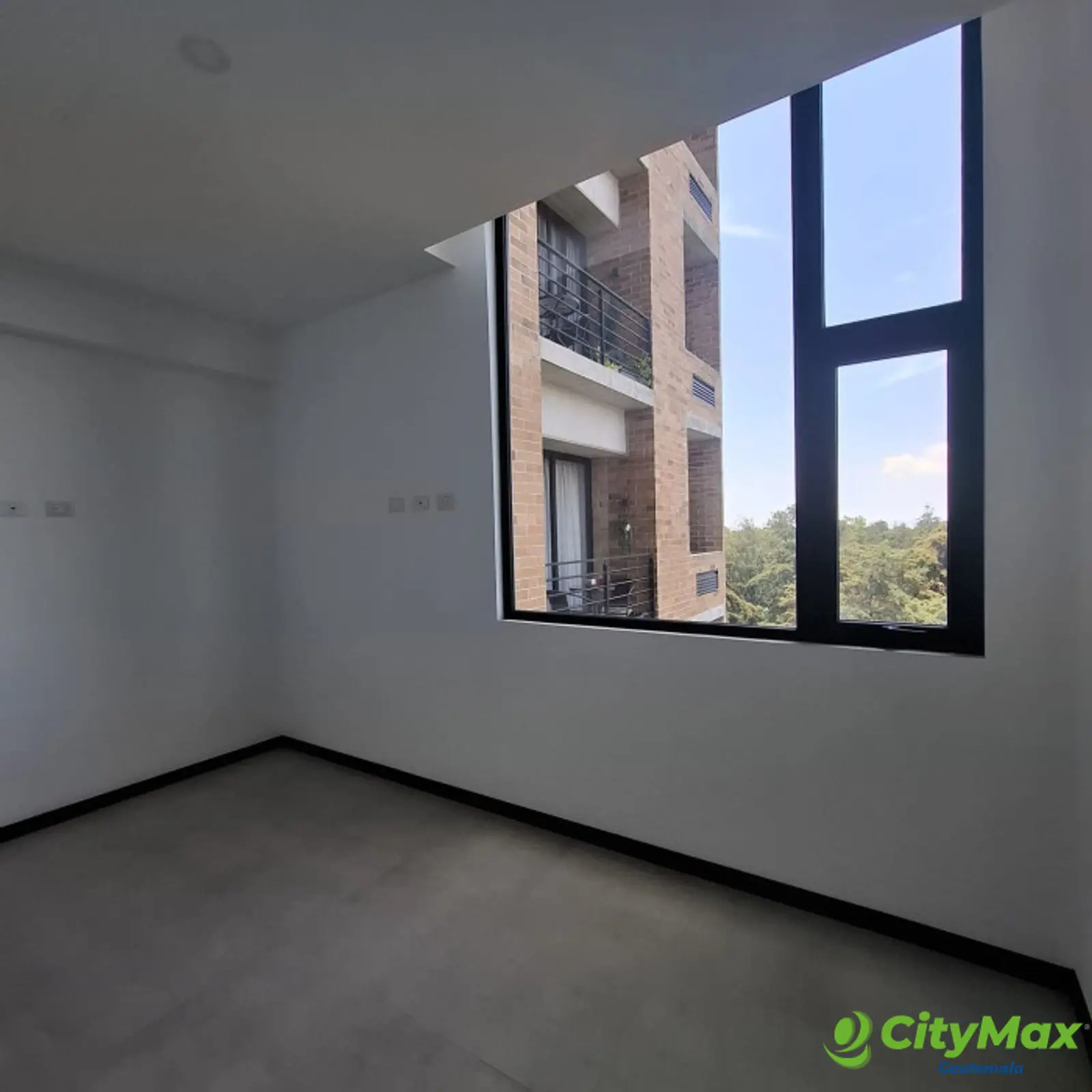 En Venta apartamento en la Zona 10 - foto 24