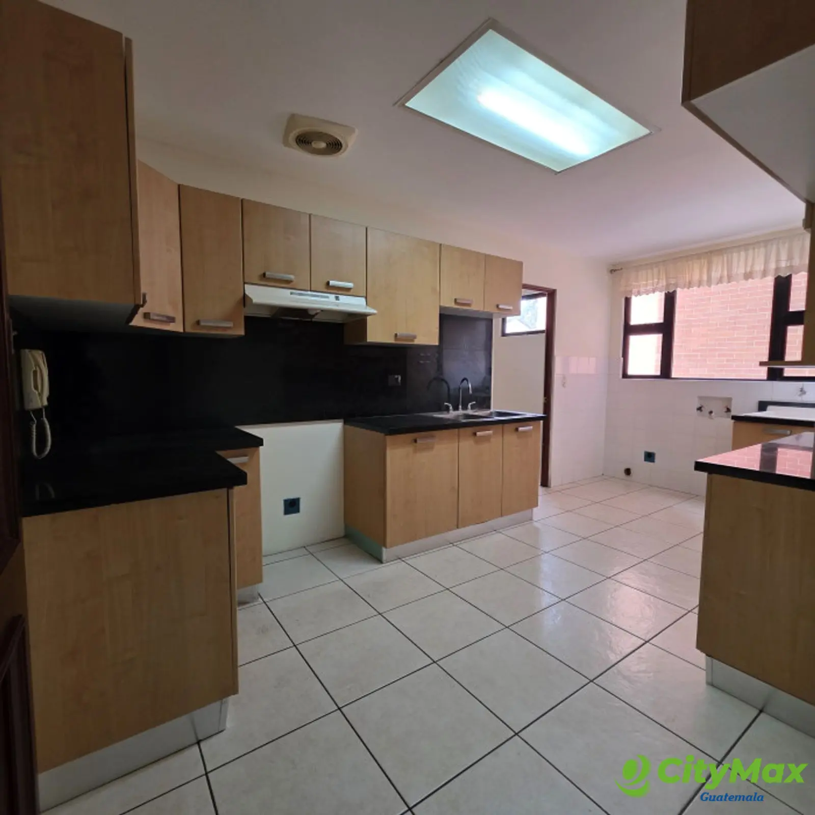 Apartamento En Renta en Zona 10 Altos De Santa Clara - foto 11