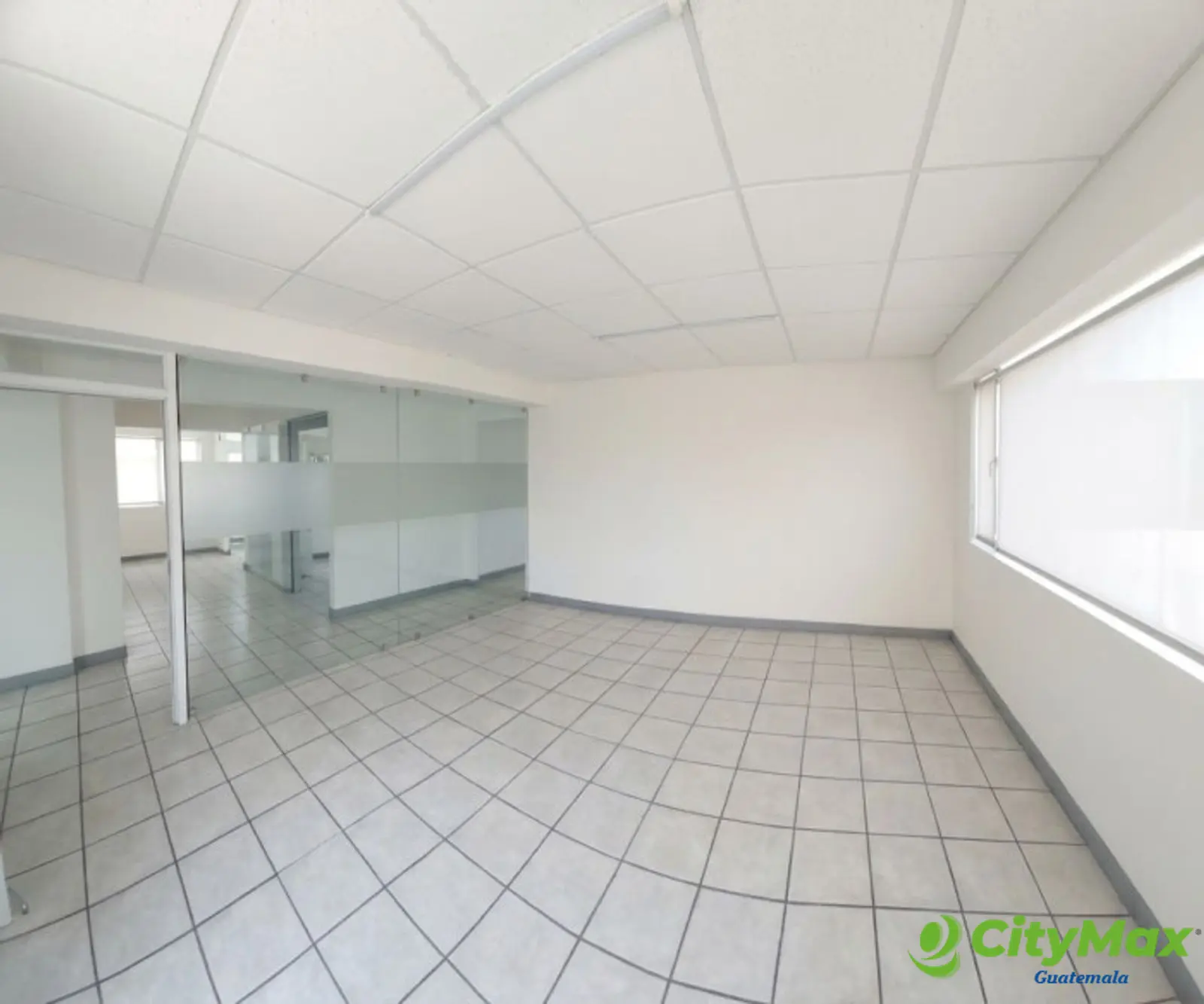 Oficina venta con 2 parqueos 20 calle Zona 10 - foto 5