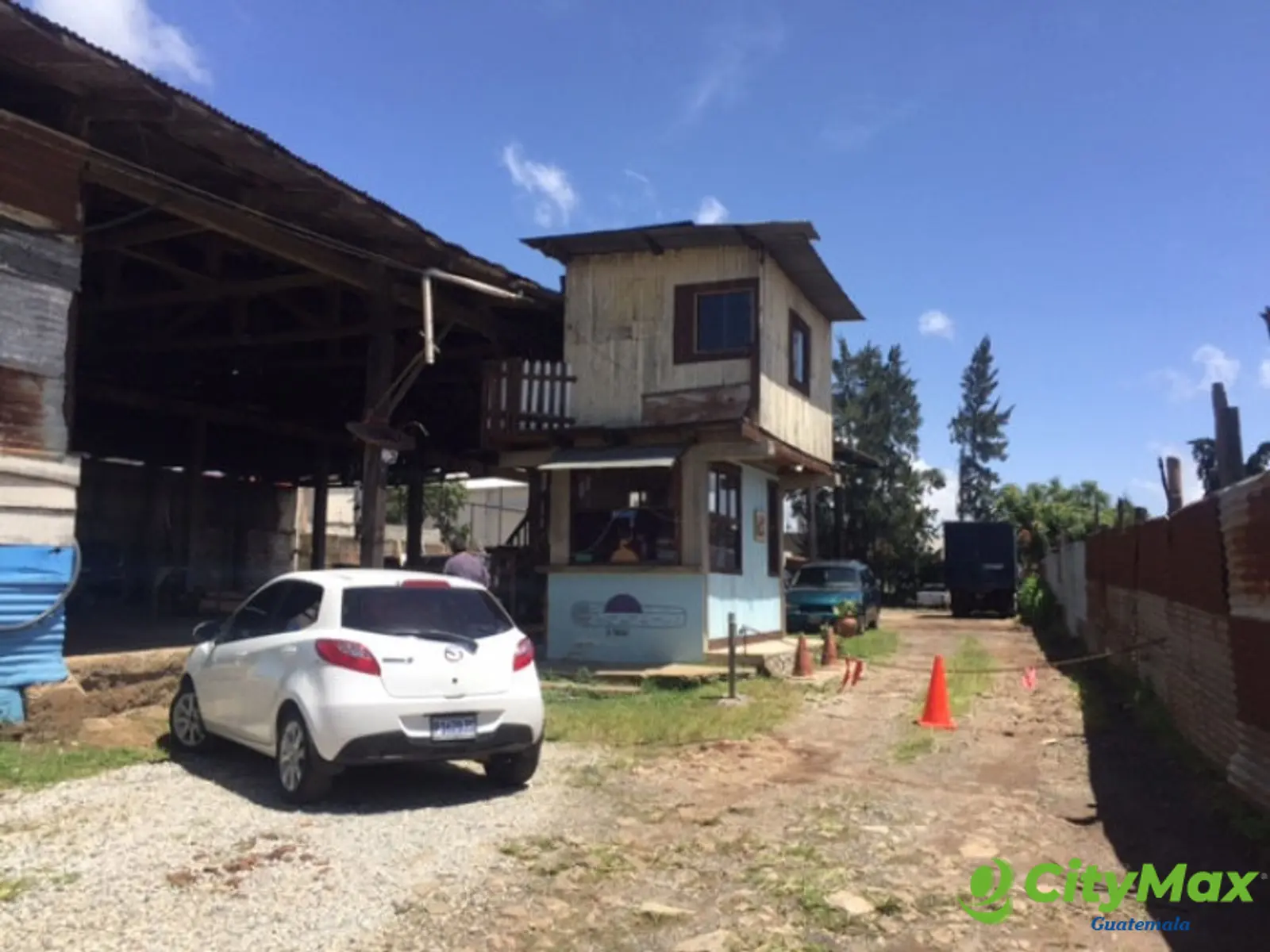 TERRENO EN VENTA Y RENTA EN LA BRIGADA ZONA 7 DE MIXCO - foto 4