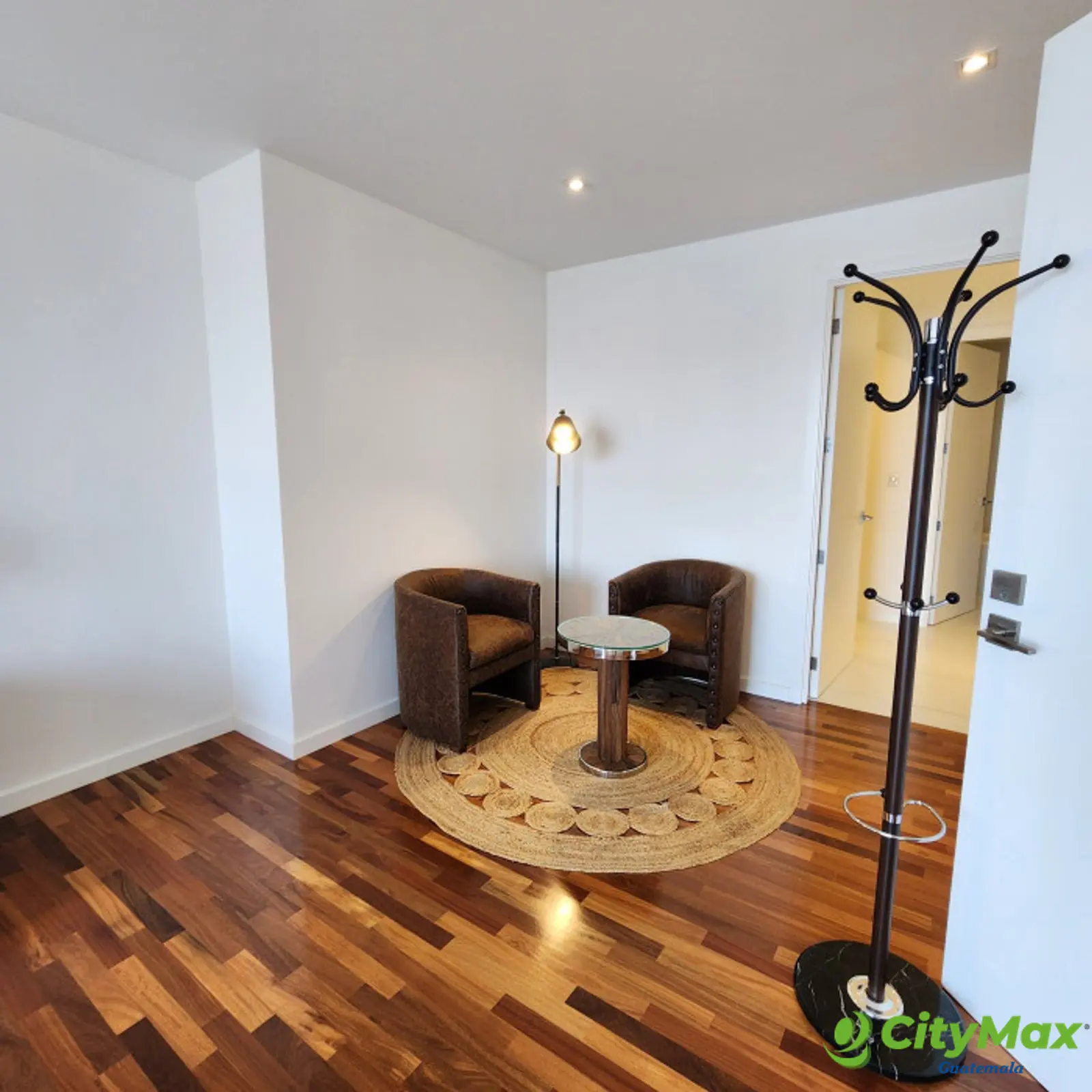 Apartamento Amueblado renta de 3 habitaciones zona 10 - foto 16