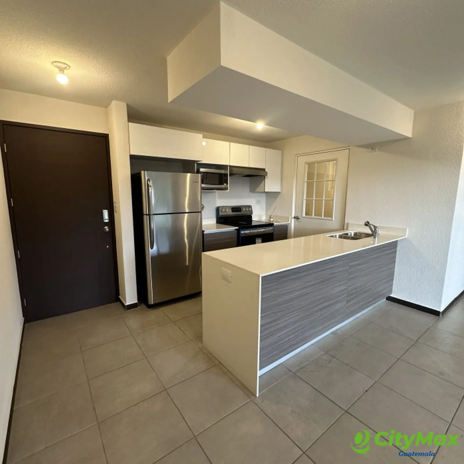 Apartamento en renta de 3 habitaciones en Parque 11 - foto 3