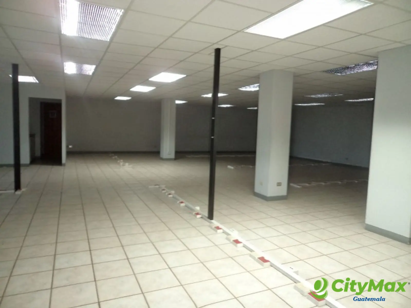 Edificio en alquiler Boulevard Los Próceres Z10! - foto 15