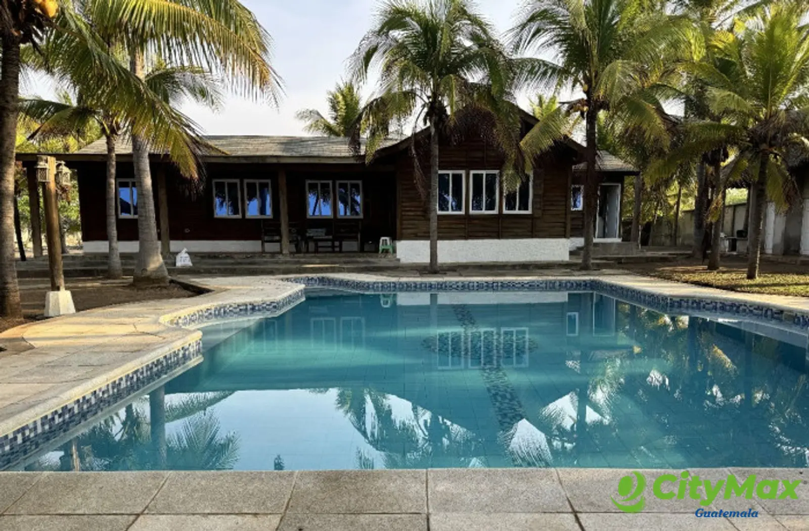 En venta casa frente a Playa en Monterrico Guatemala - foto 4