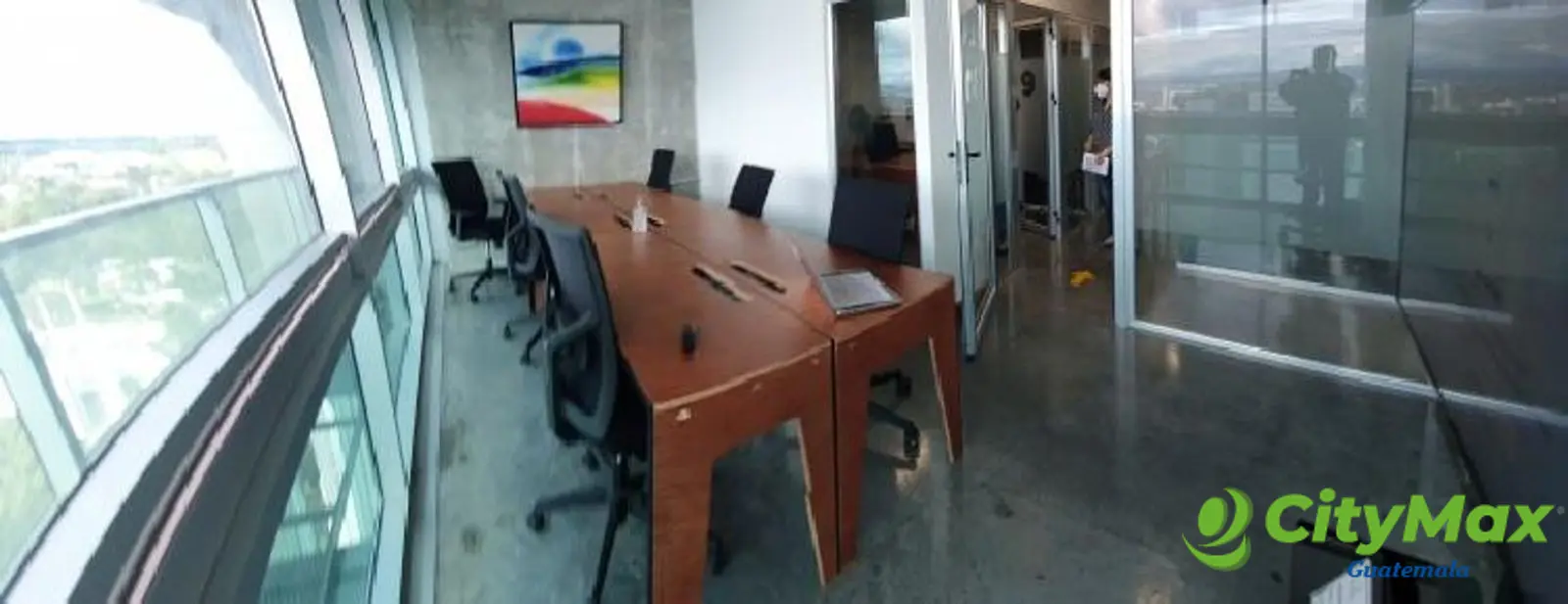 Se renta oficina en zona 15 Edificio Insigne - foto 4