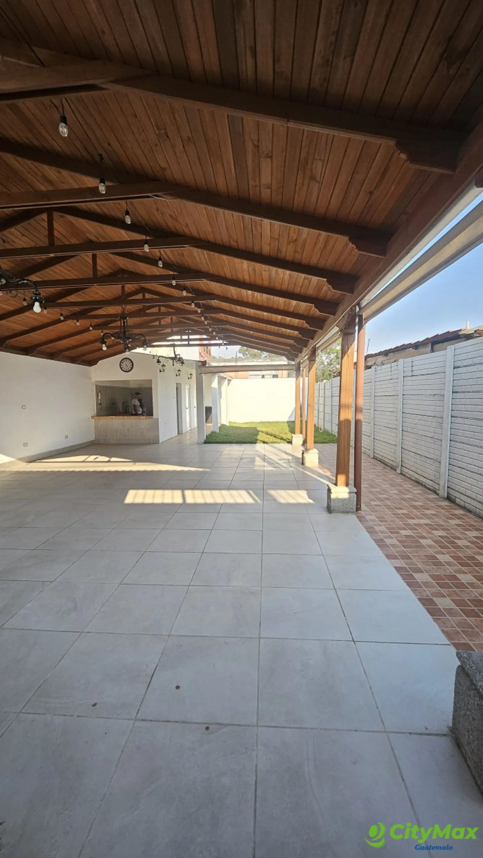 Local Comercial en Renta en Pinares San Cristóbal Guate - foto 9