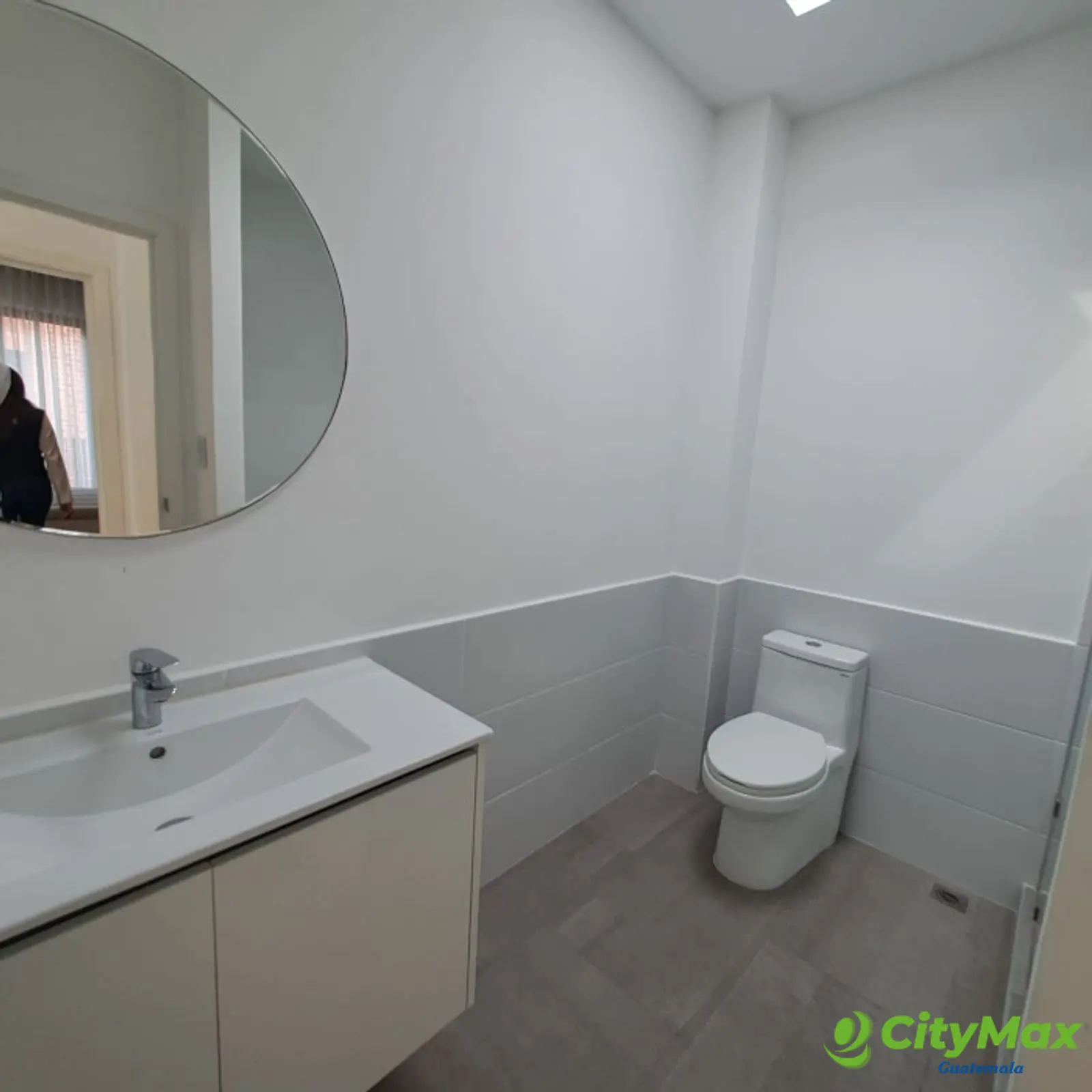 En Venta Casa en IRIDIA HOMES zona 13 - foto 10