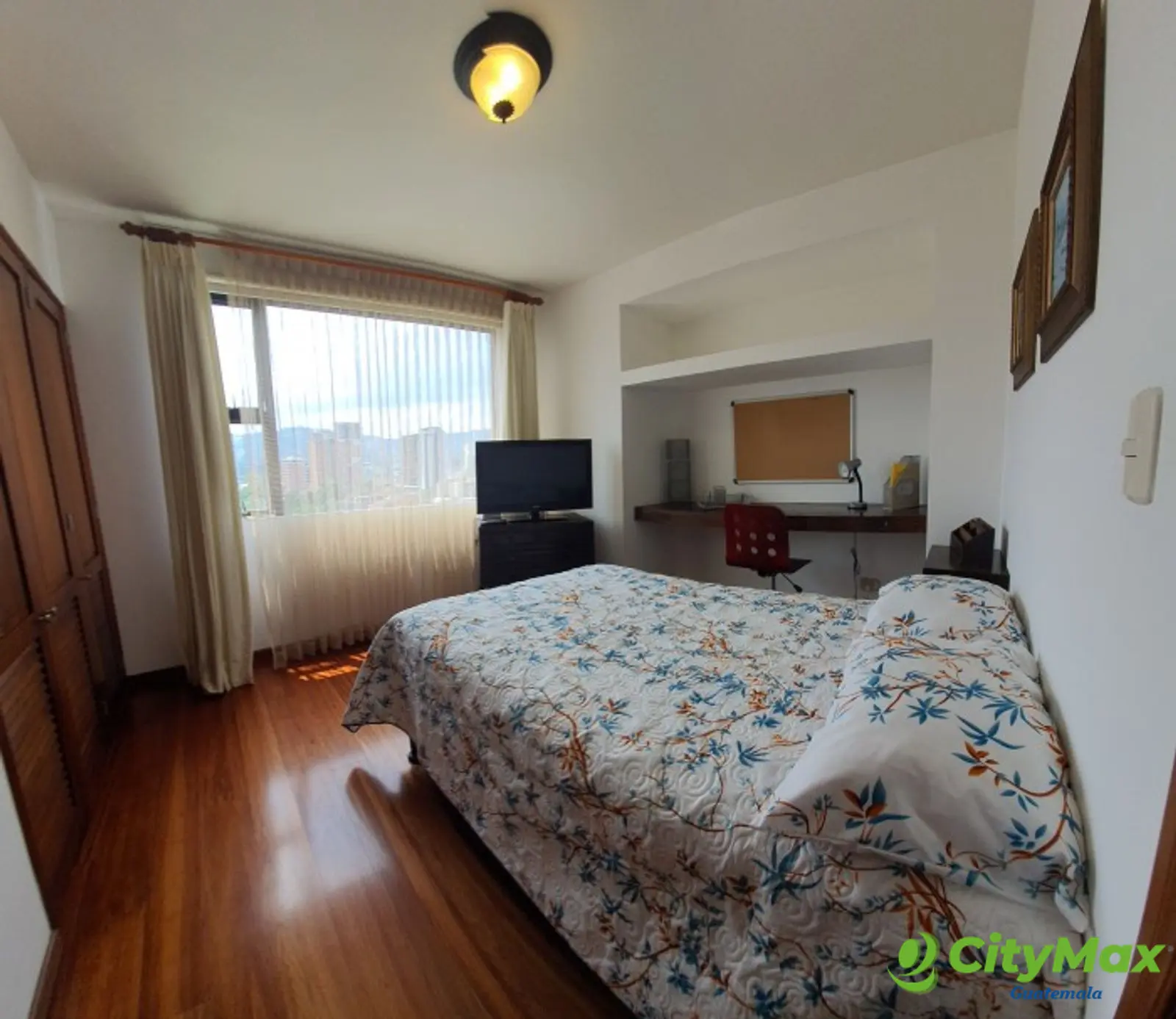 En Alquiler Apartamento en Zona 10 Amueblado - Habitacion Secundaria