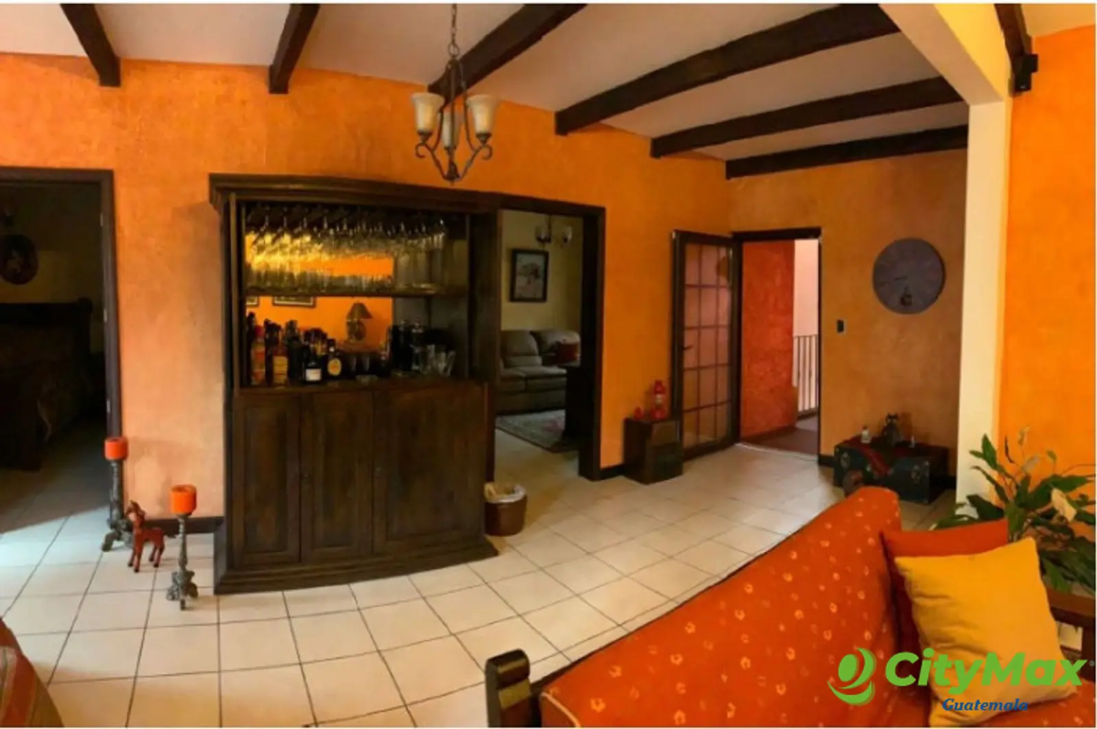 Preciosa casa en venta en Zona 2 Jocotenango - foto 3