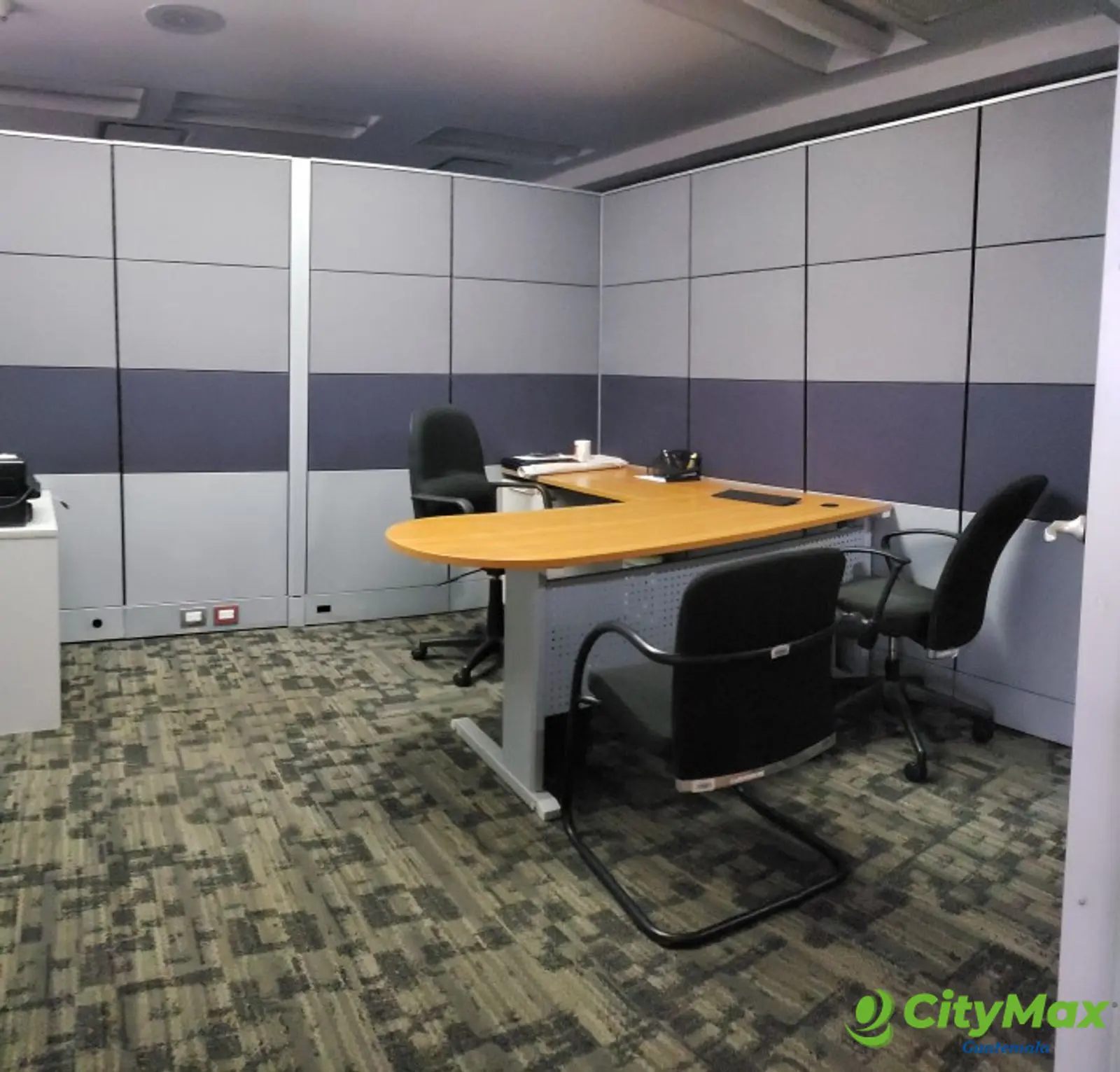 Oficina en venta zona 10 NIVEL COMPLETO inversión  - foto 18
