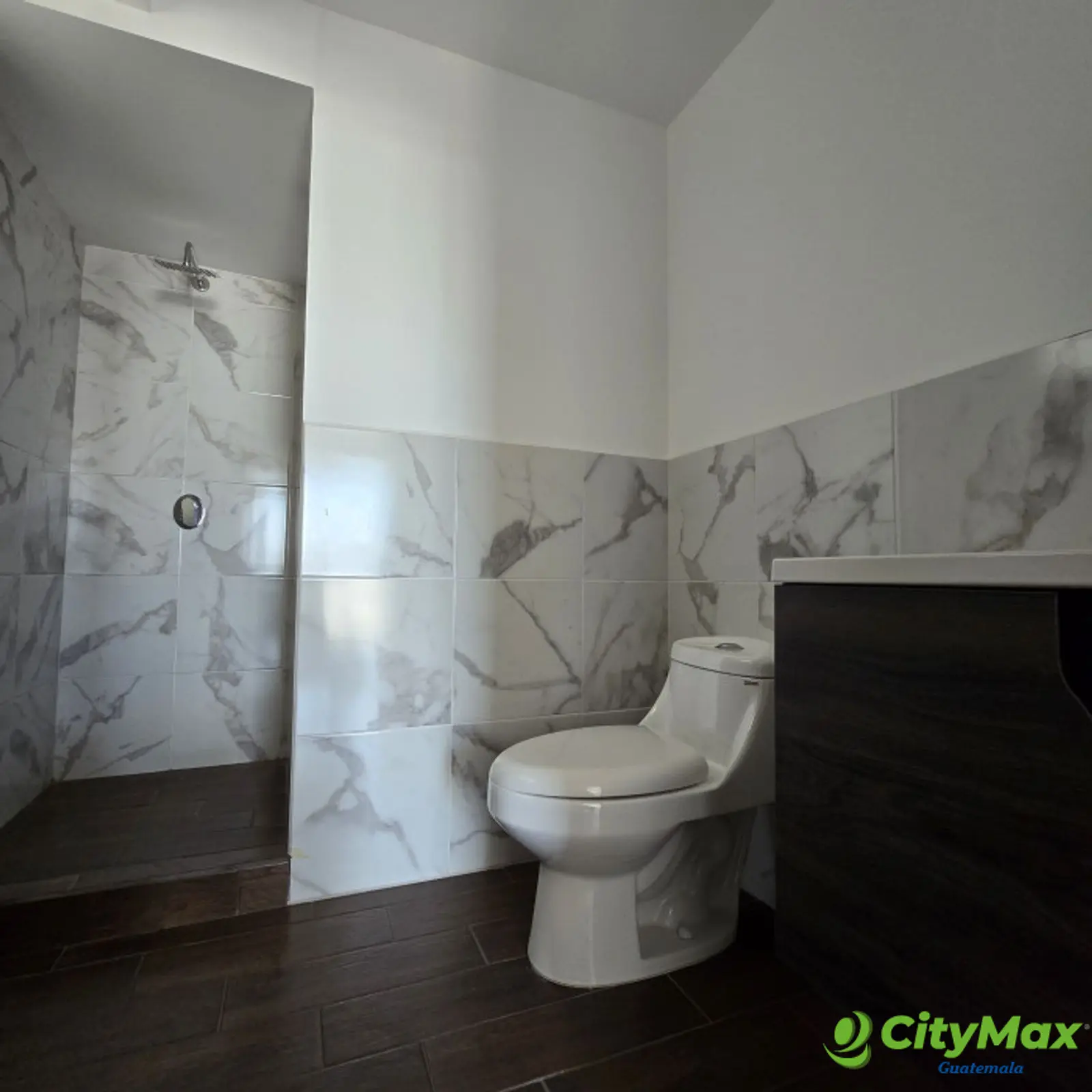 Apartamento en Renta en zona 12 Guatemala - foto 11