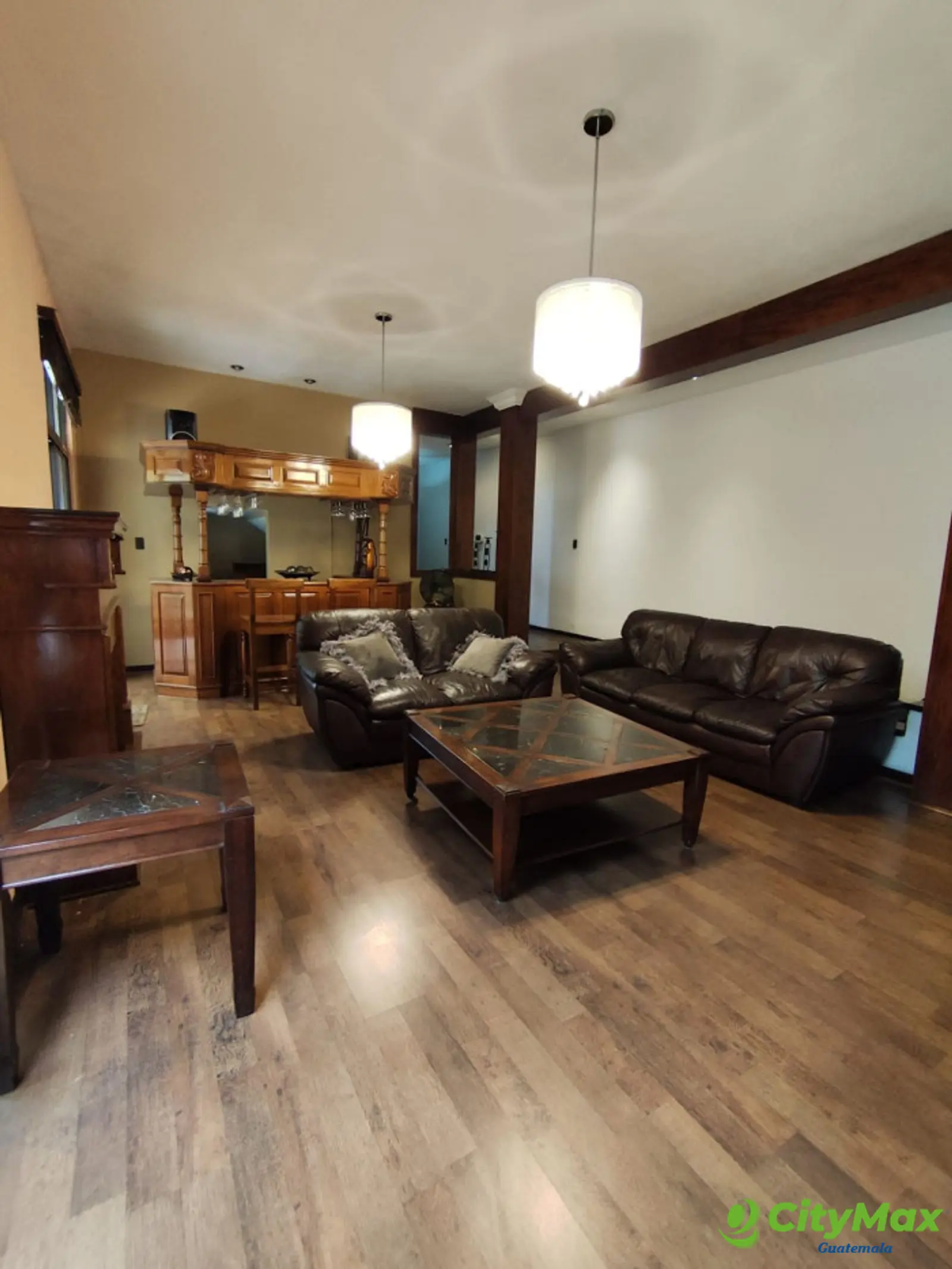 Casa en Renta en Bulevar San Cristóbal Zona 8 de Mixco - foto 4
