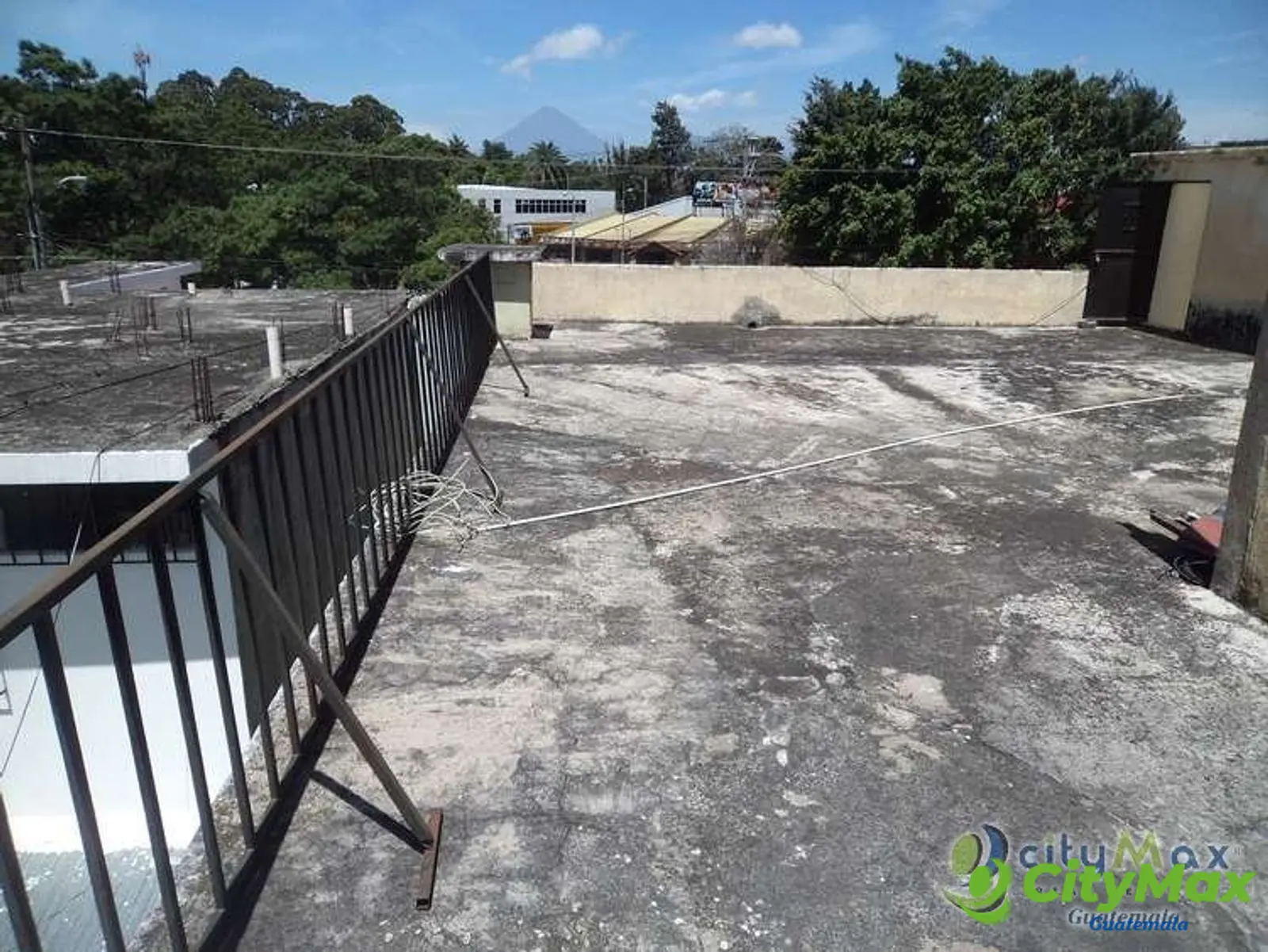 Linda casa en venta en zona 13 cerca de Plaza Berlín - foto 6