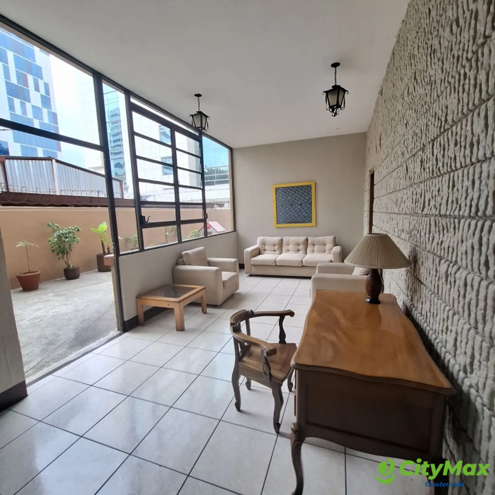 Apartamento- estudio amueblado en alquiler en Zona 10  - foto 10