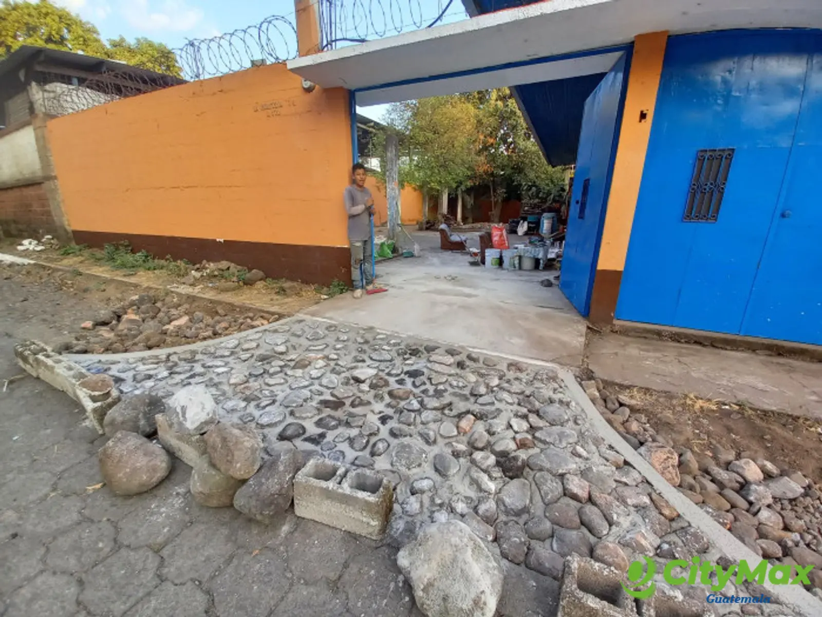 Terreno comercial con construcción en centro Escuintla - foto 7