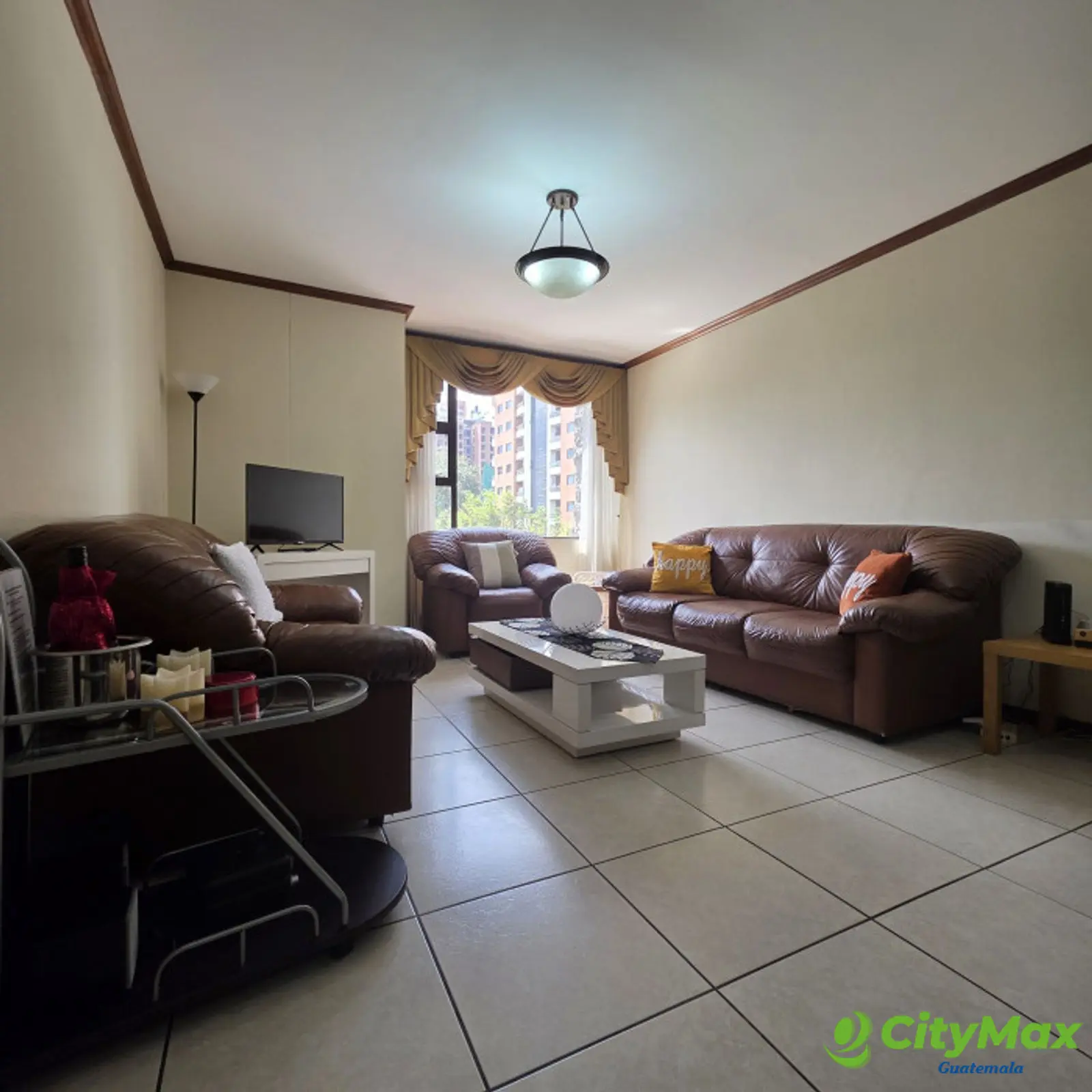 Apartamento Amueblado en Zona 10 Guatemala - foto 3