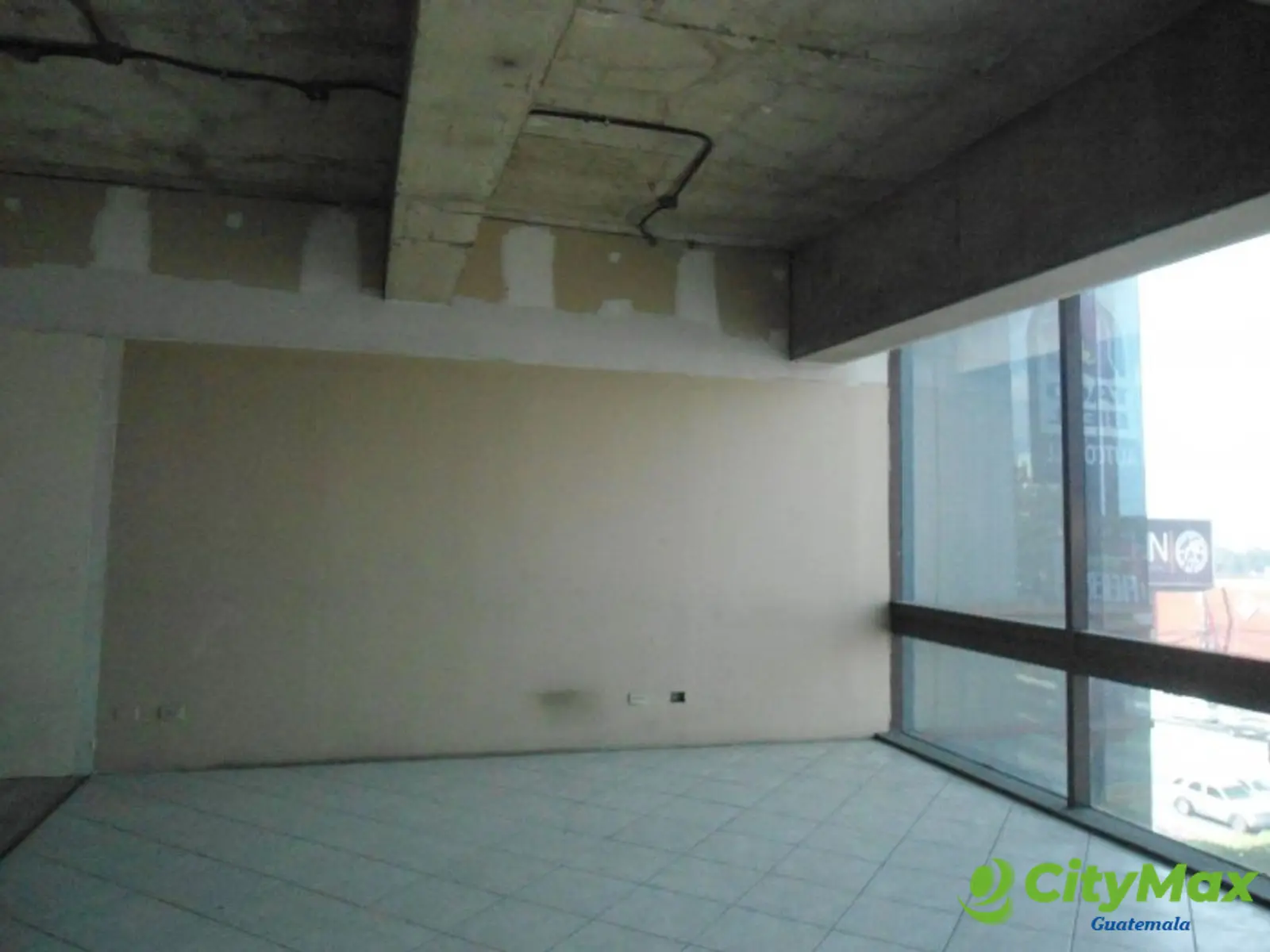 Oficina en renta en zona 11 CALZADA ROOSEVELT - foto 2