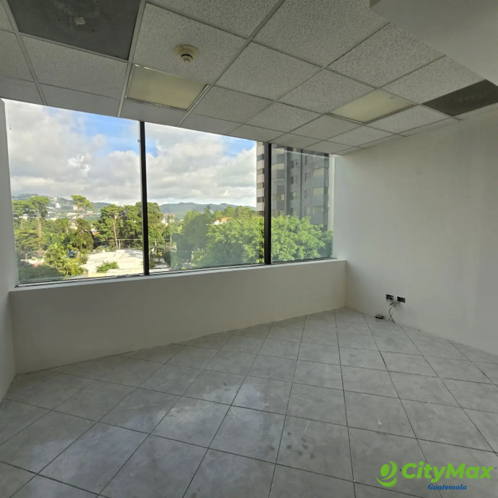 Oficina En Renta Zona 14 Europlaza  - foto 4