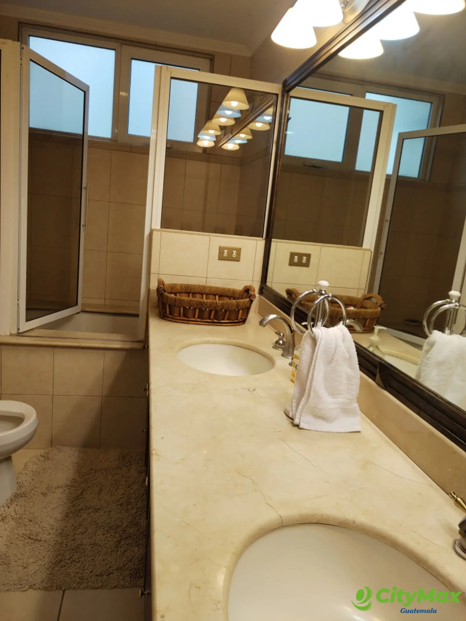 Apartamento en venta zona 10 con 3 habitaciones  - foto 17