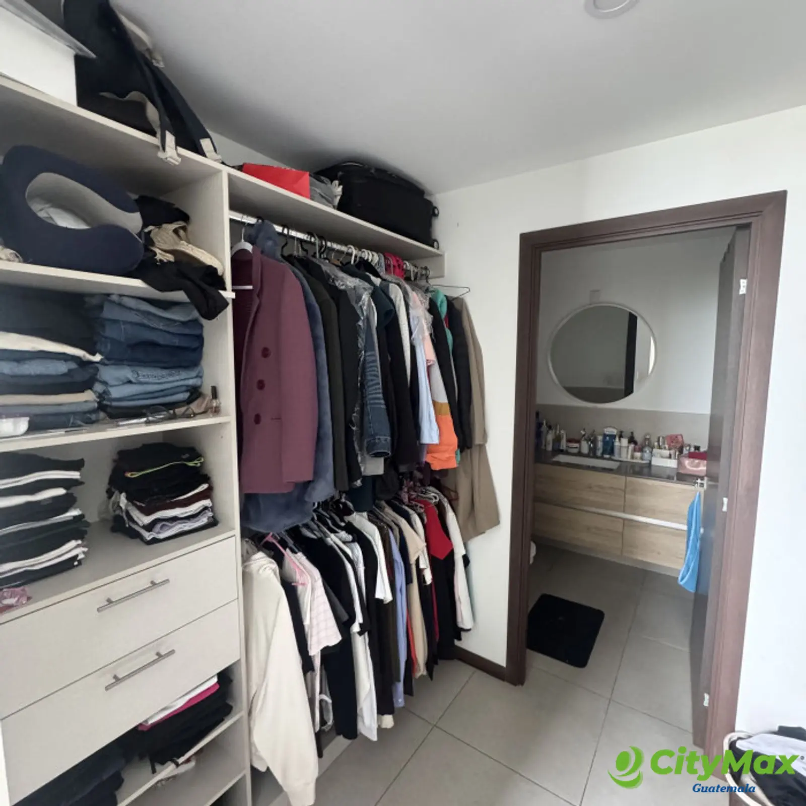 Apartamento en Venta y Renta Mira zona 10 Guatemala - foto 13