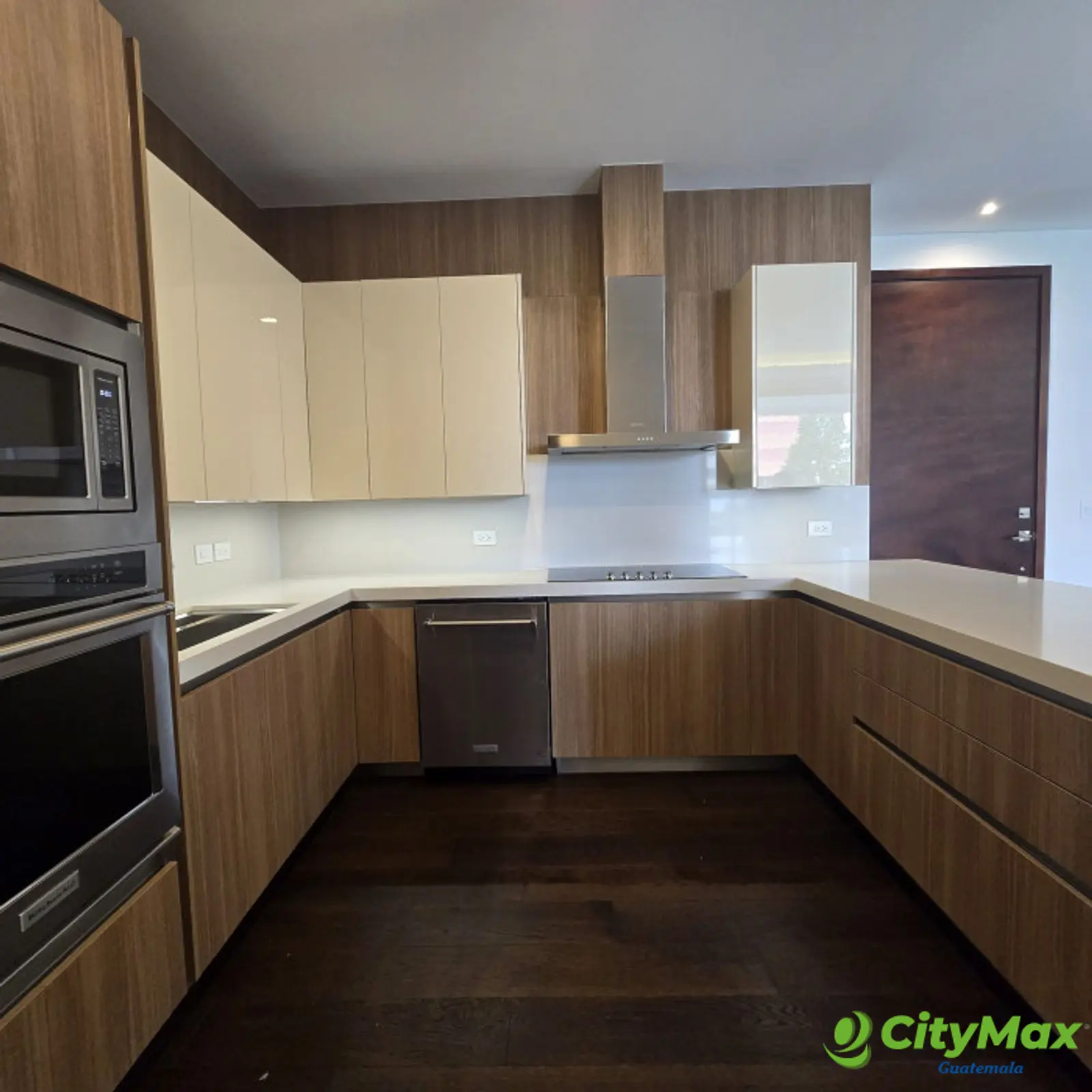 Lujoso Apartamento en renta o venta zona 14 Guatemala - foto 4