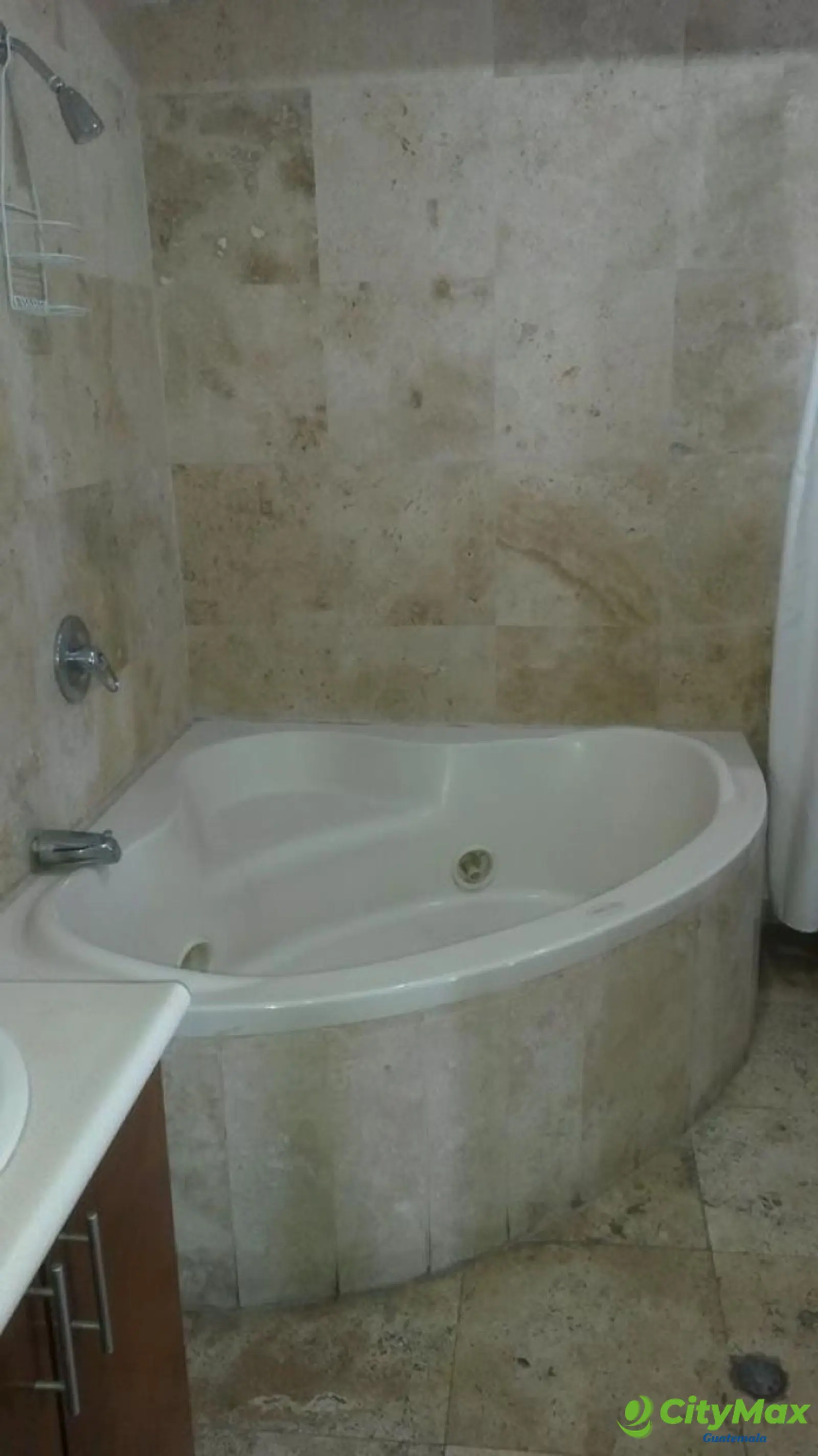 Apartamento amueblado en renta en la zona 13 - foto 5