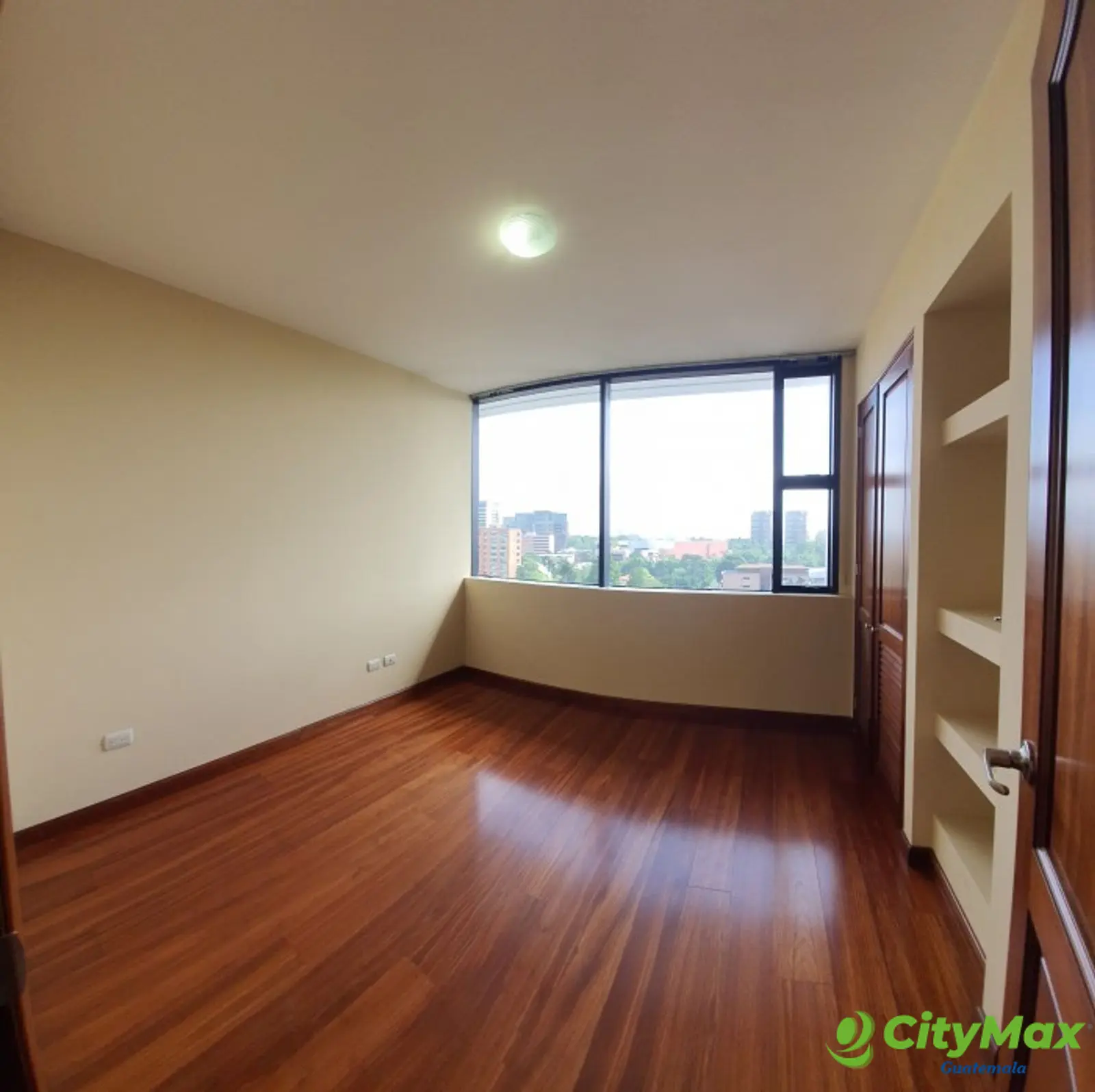 Apartamento en Alquiler en la zona 10 Guatemala - foto 10
