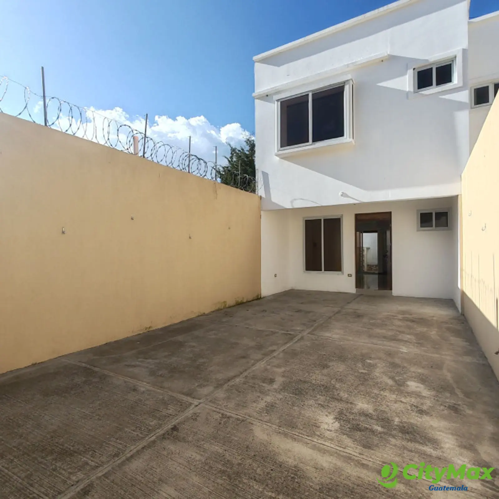 Casa en Venta Hacienda Real zona 16 Para inversión  - foto 3