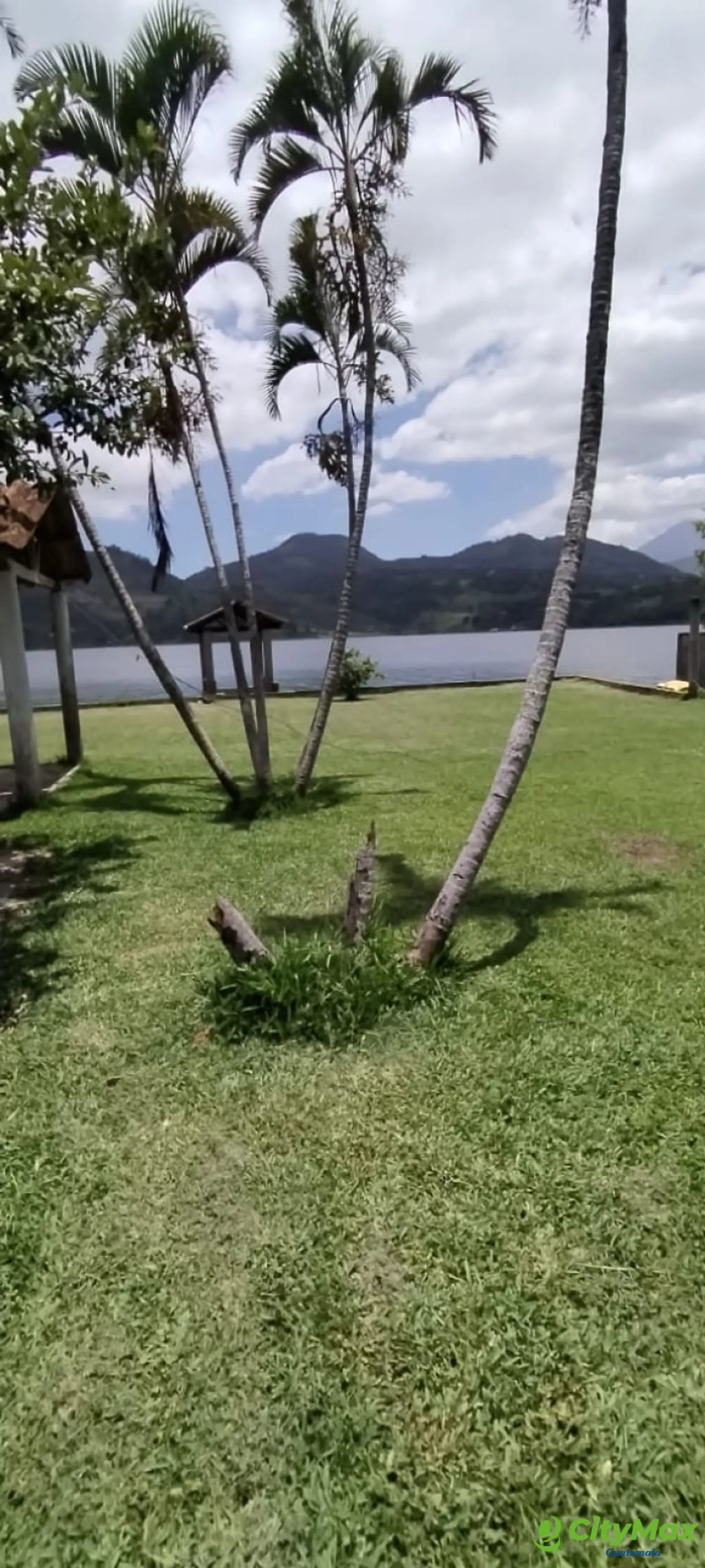 En venta casa para remodelar a orilla lago Amatitlán - foto 5