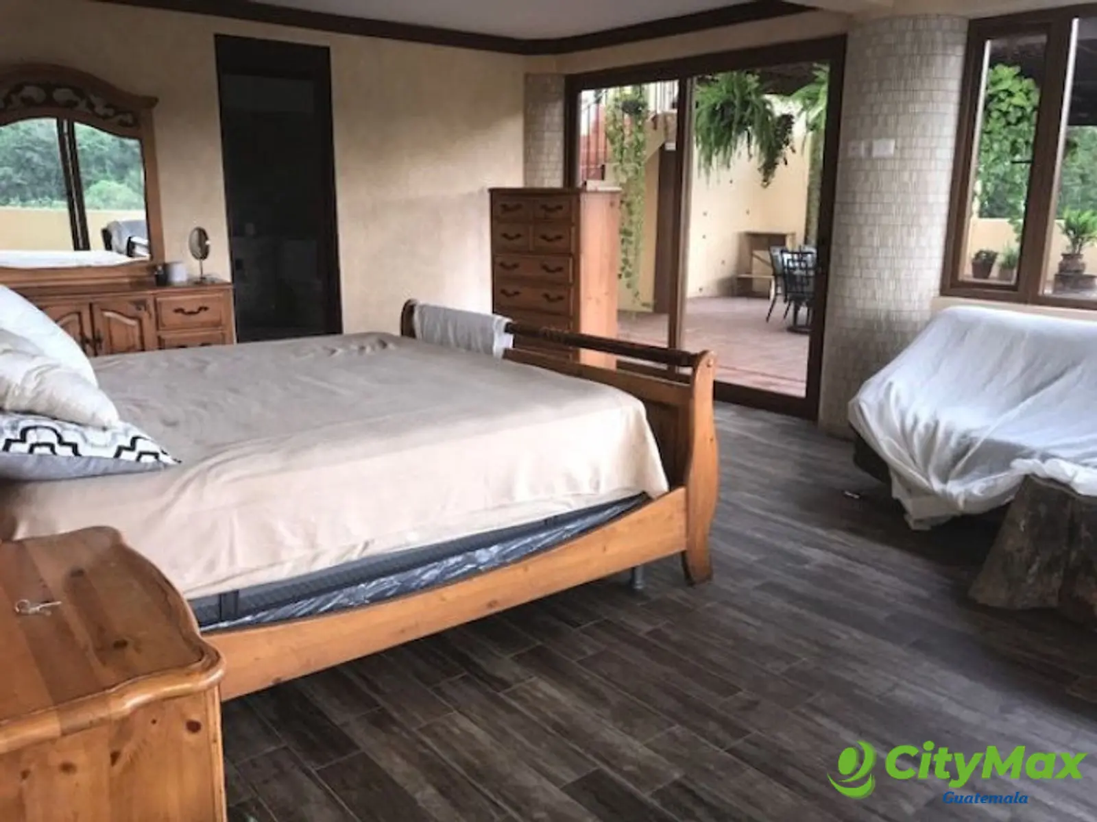 Casa en venta y renta en La Isla zona 15 - foto 9